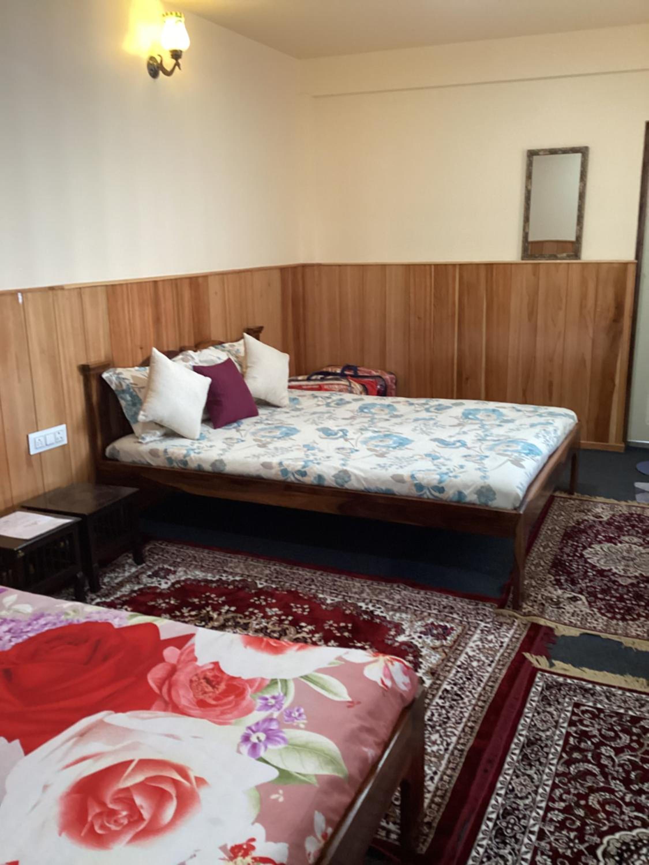 WARUHANG HOMESTAY