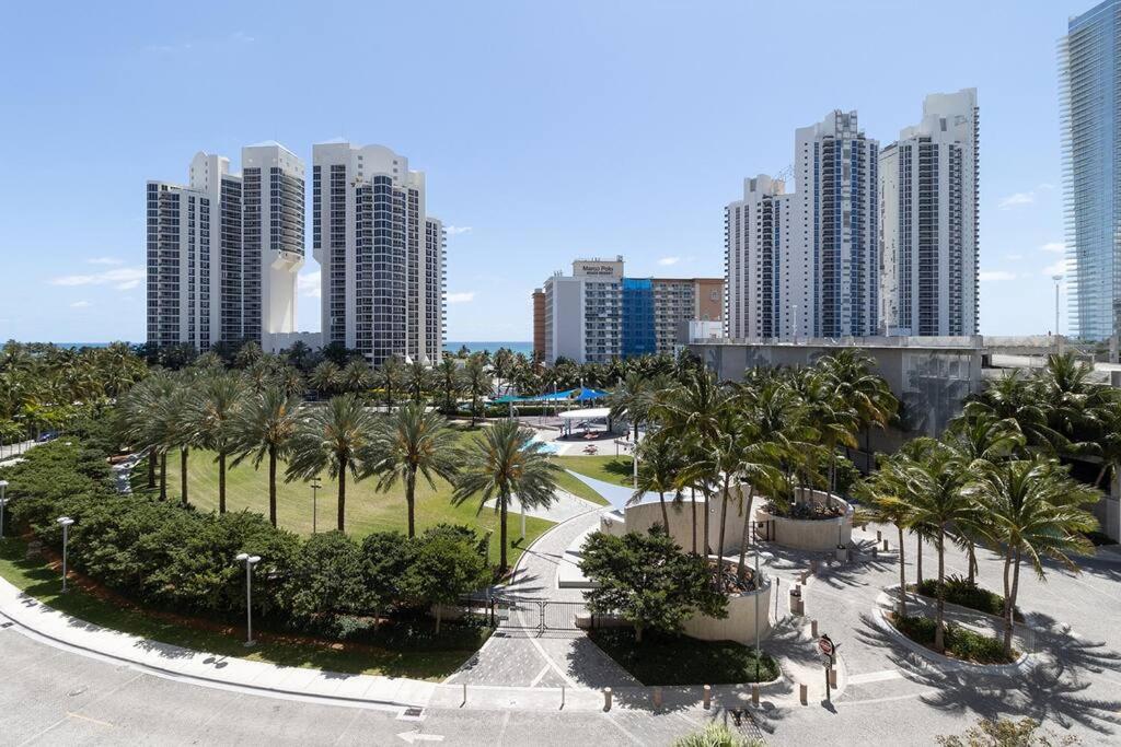 Hotel Modern Oceanview Condo - Steps to the Beach! - Image 1