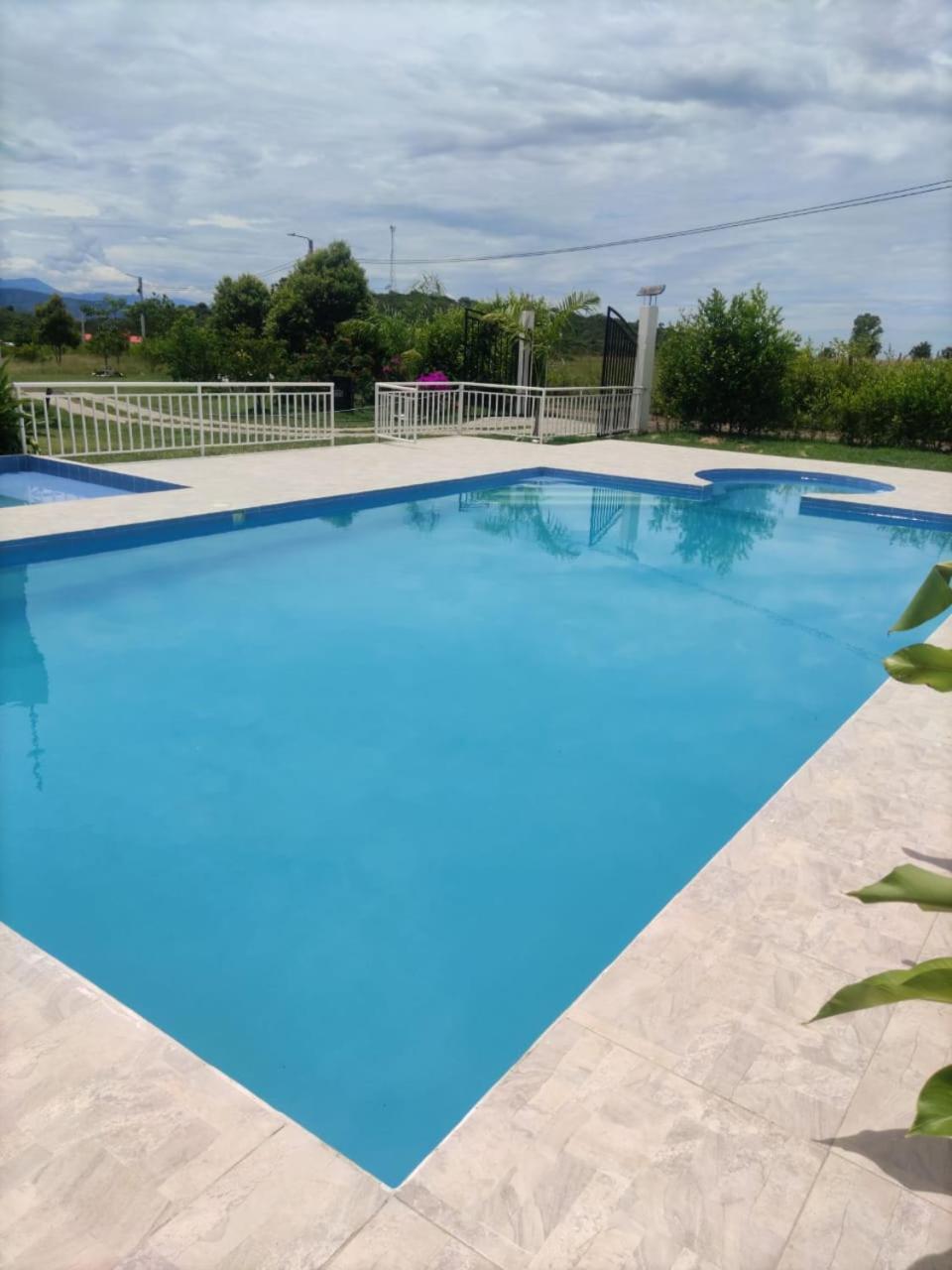 QUINTA RANCHO SANTIAGO CAMPESTRE capacidad 50 huéspedes