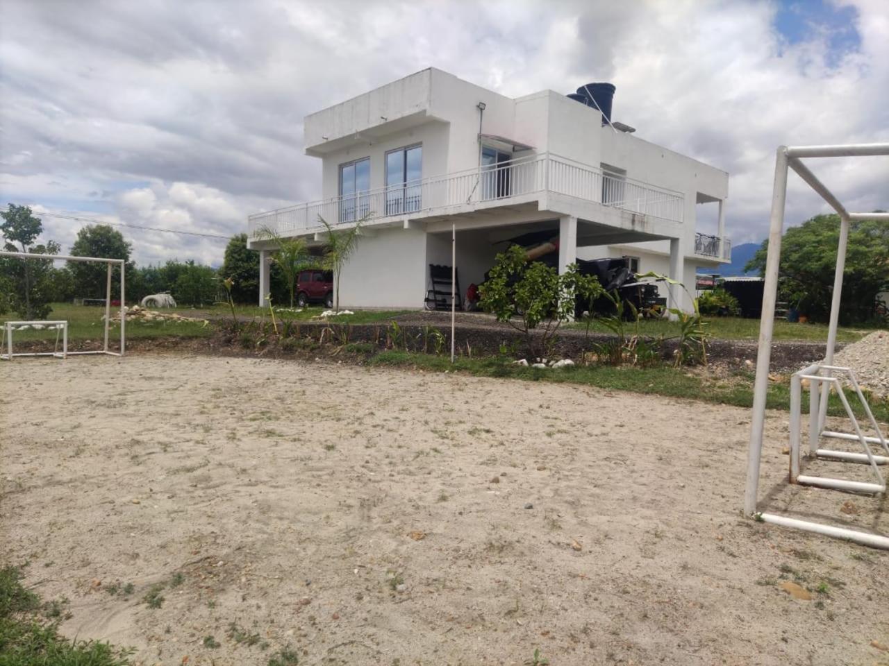 QUINTA RANCHO SANTIAGO CAMPESTRE capacidad 50 huéspedes