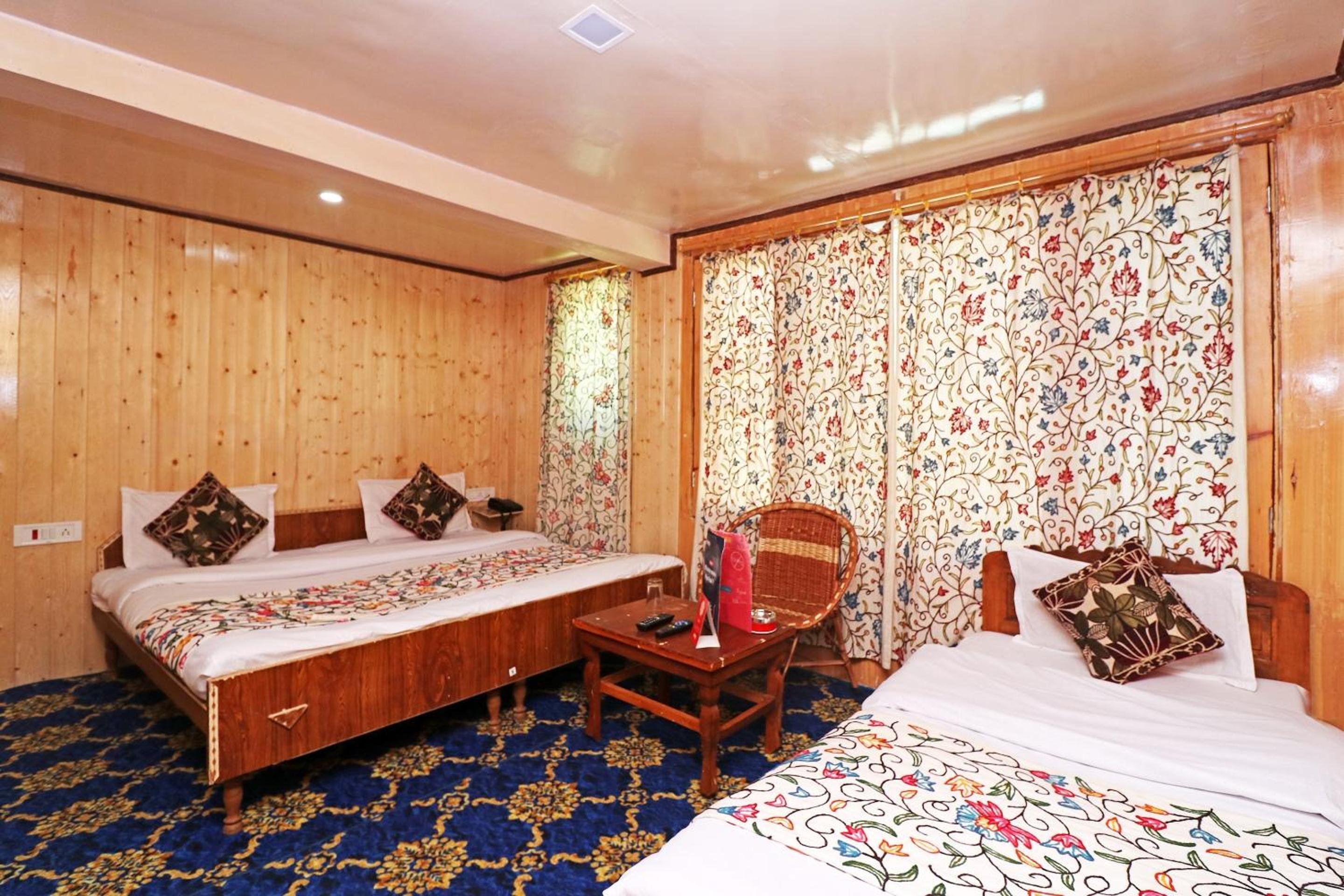 Hotel Bright Palace