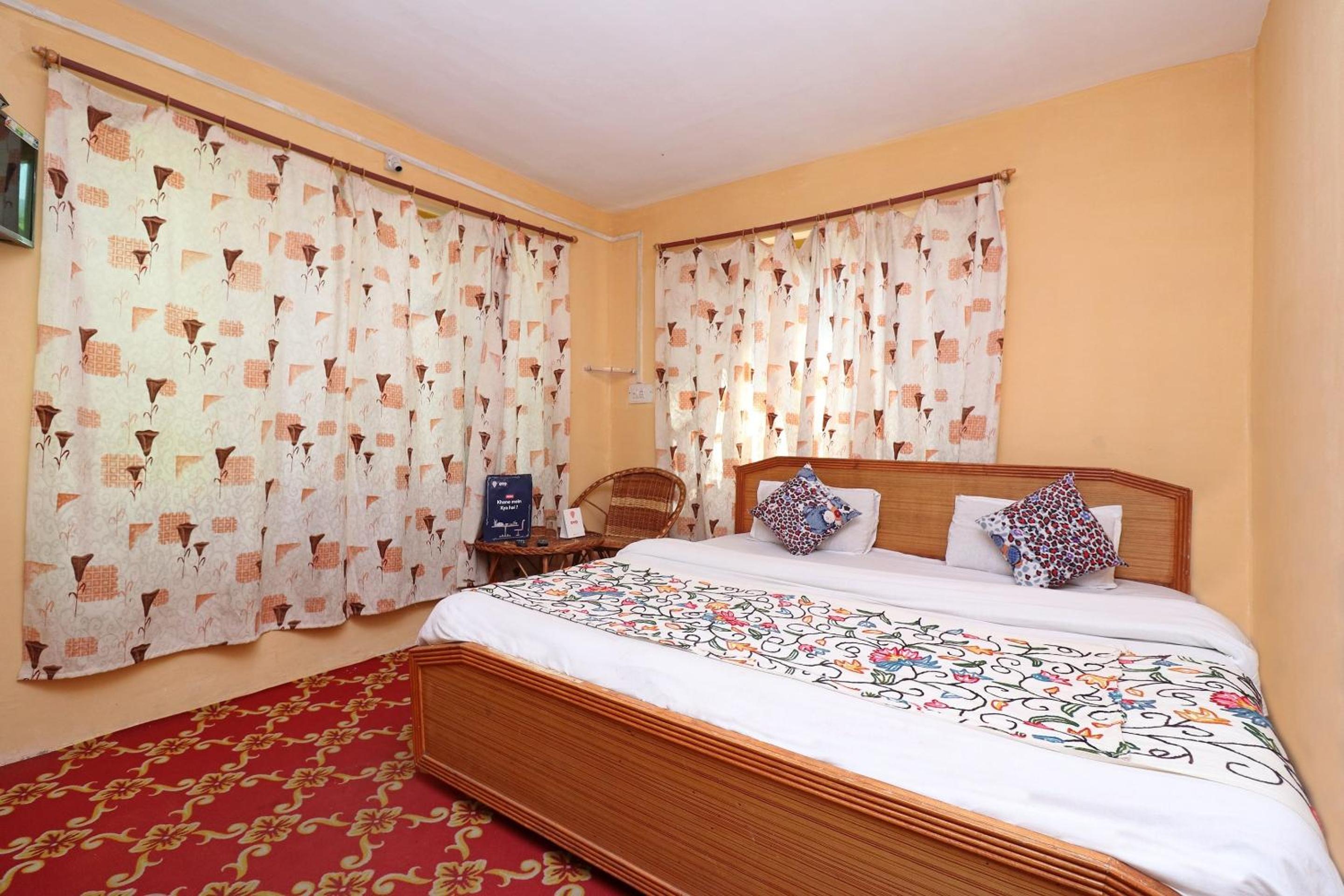 Hotel Bright Palace