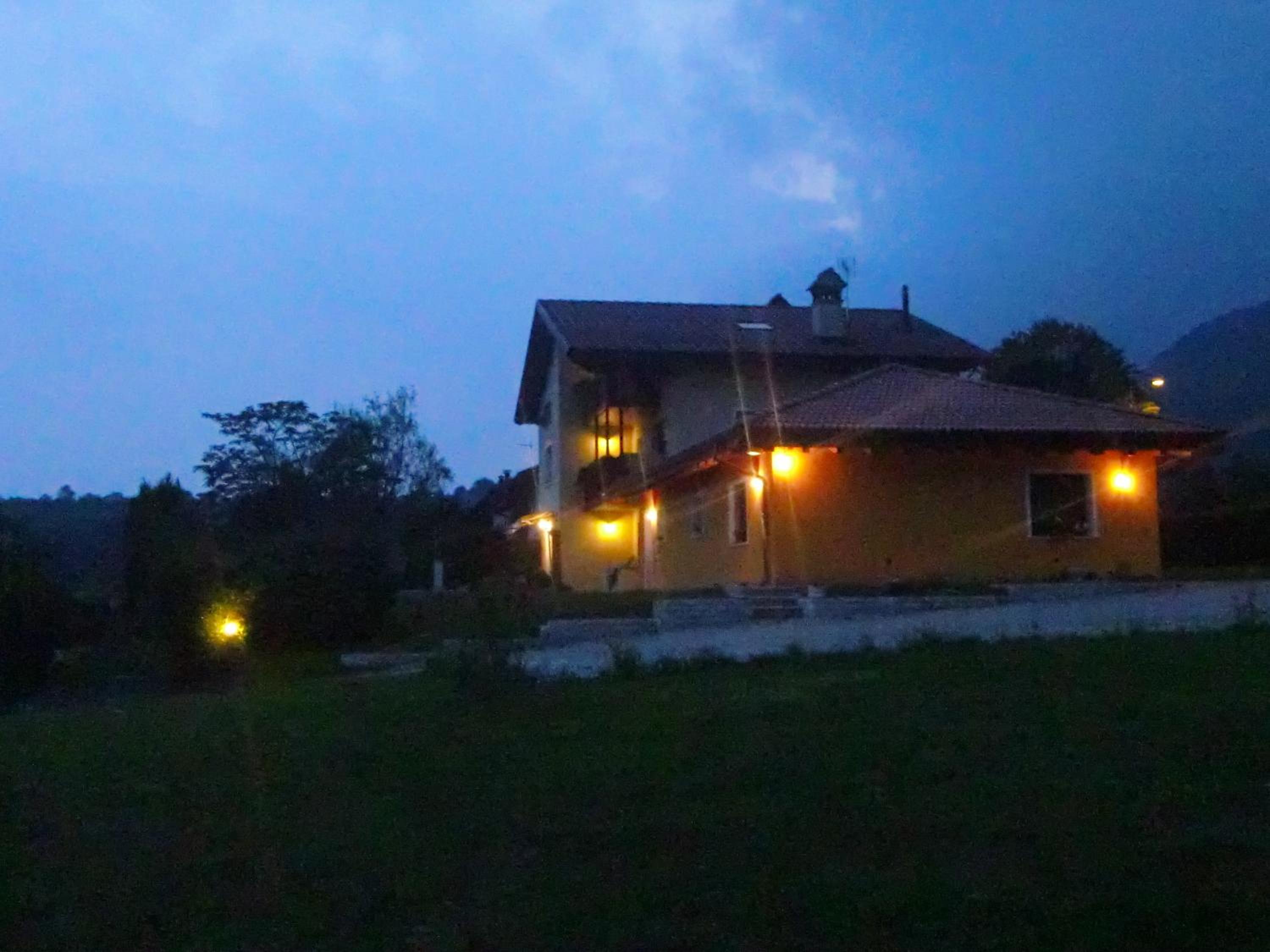 Photo 51