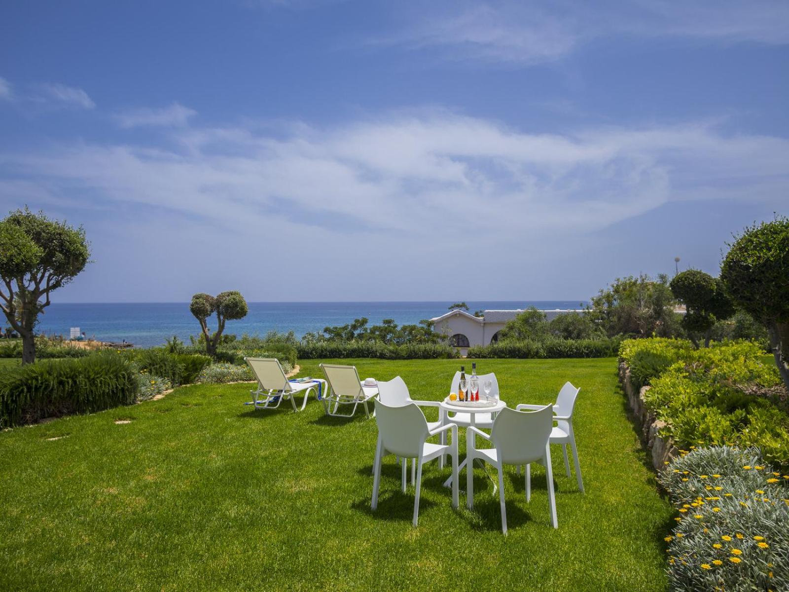 Protaras Seafront Villa Sirina Pearl