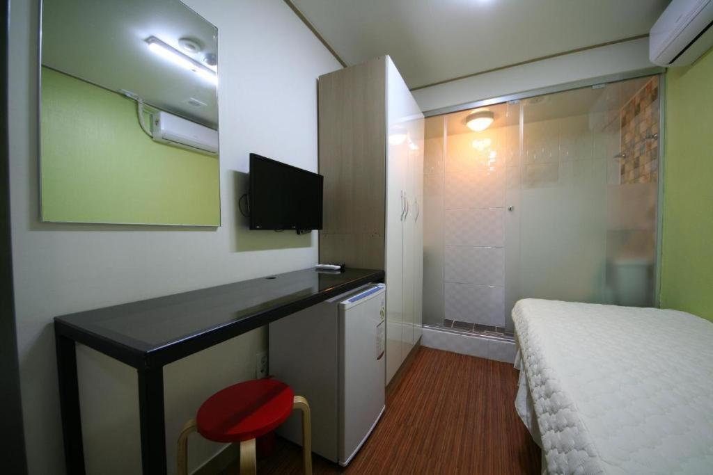Star Guest House