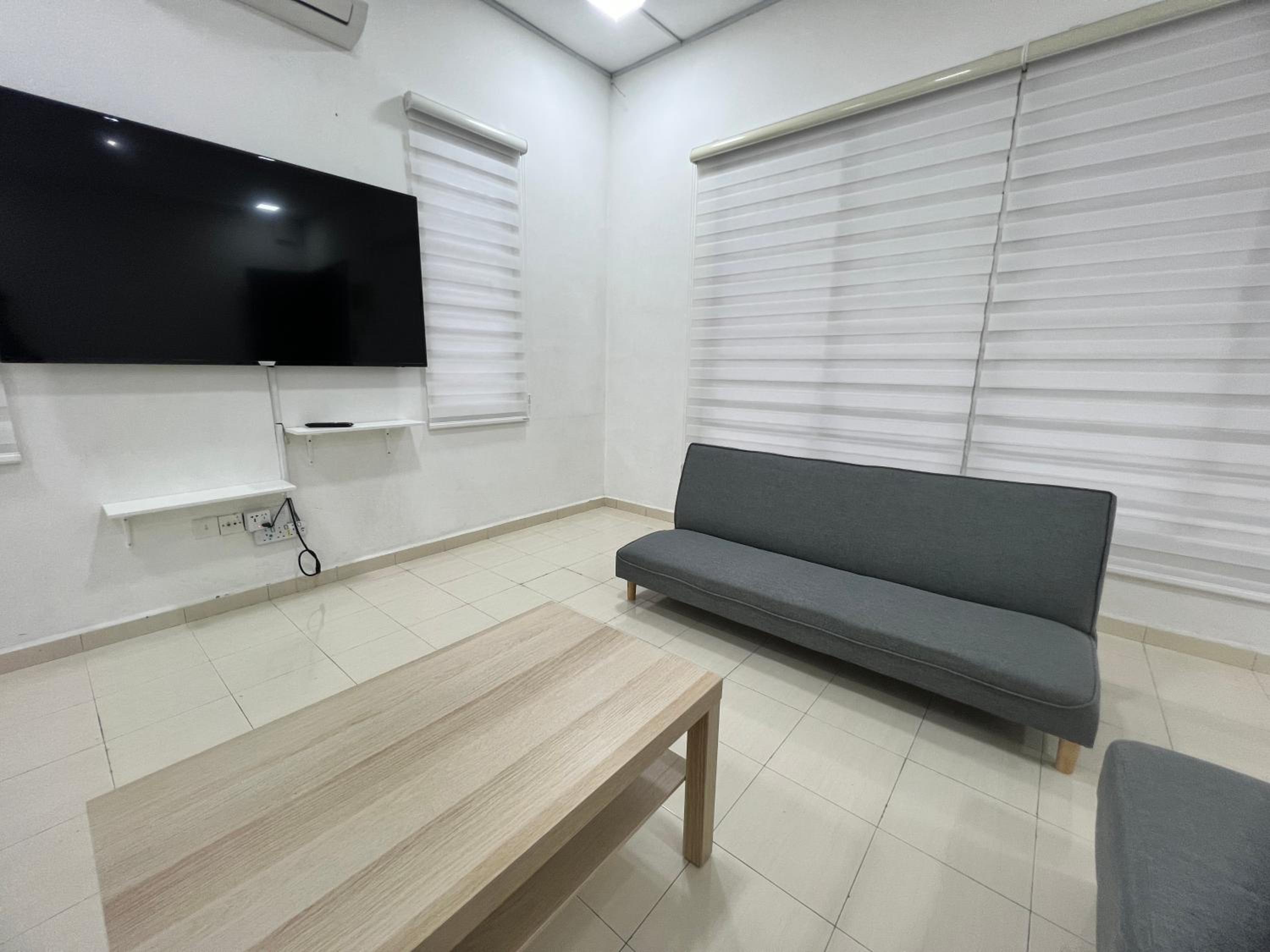 Icon BM Vacation Home with Water Fountain and Barbeque Area by ZamanJa