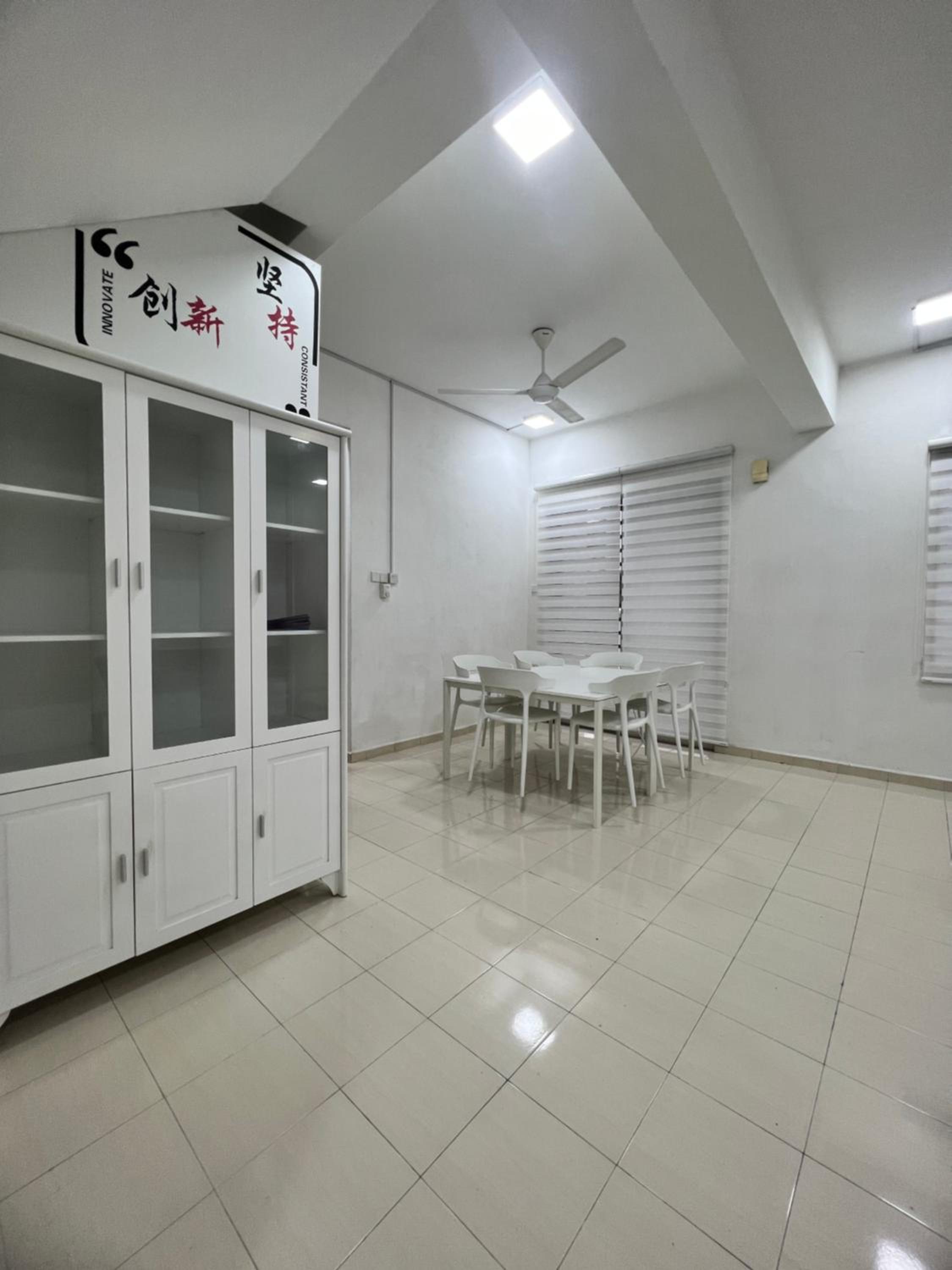 Icon BM Vacation Home with Water Fountain and Barbeque Area by ZamanJa