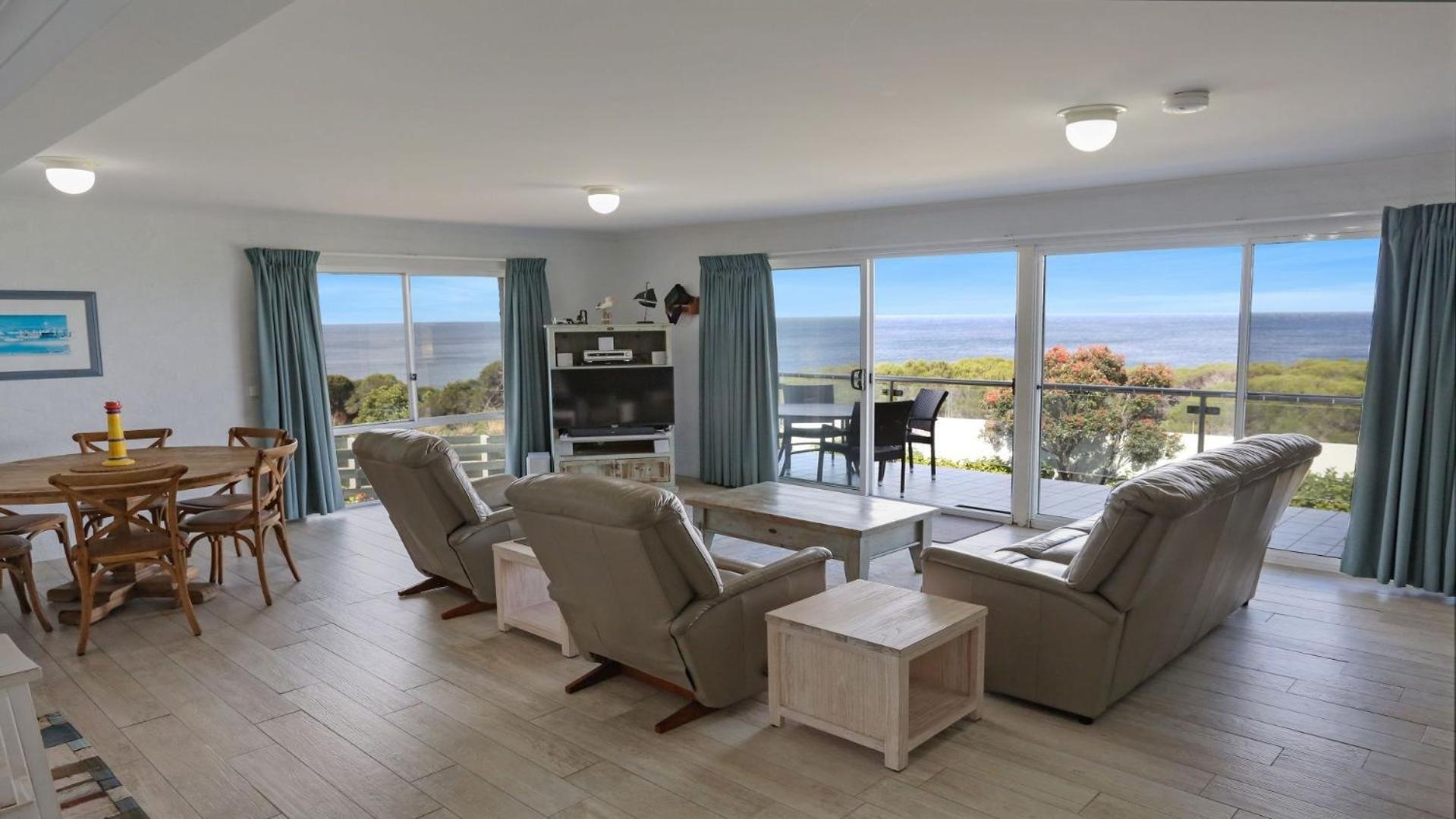 Unit 3 18 Surf Circle Tura Beach