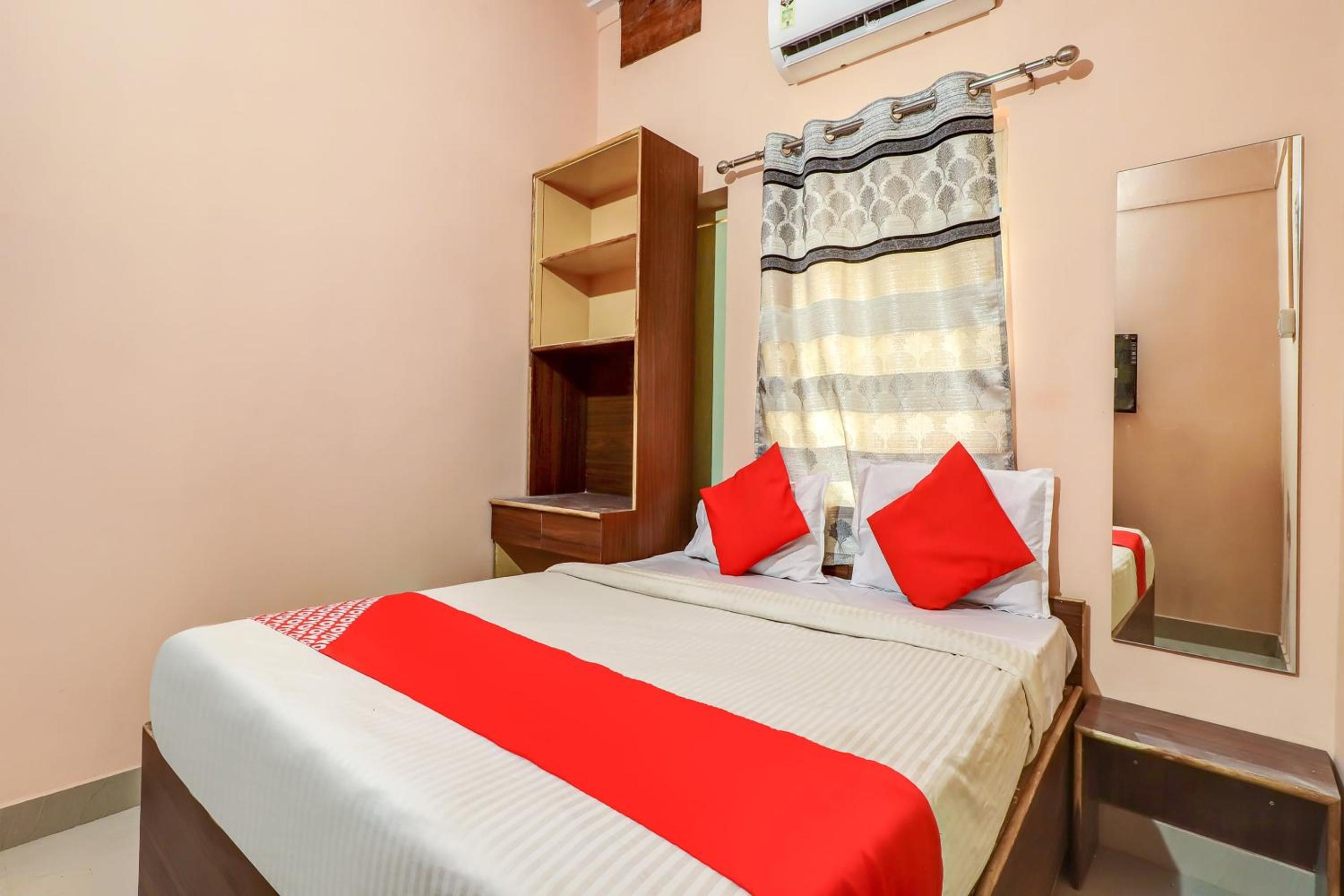 Hotel O by OYO Sidhu Kanhu & Banquet view 5