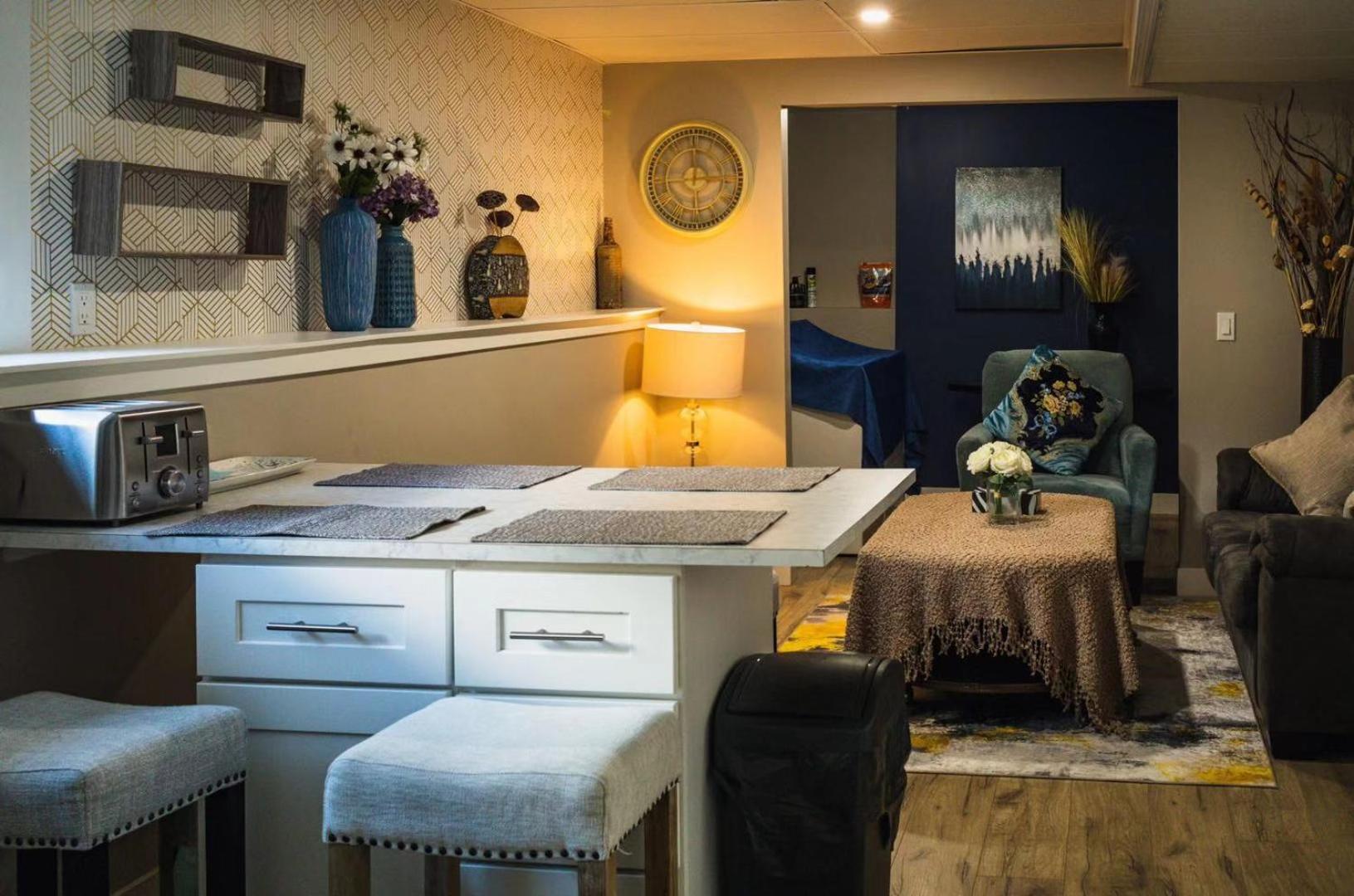 Cheerful home close to downtown Kelowna