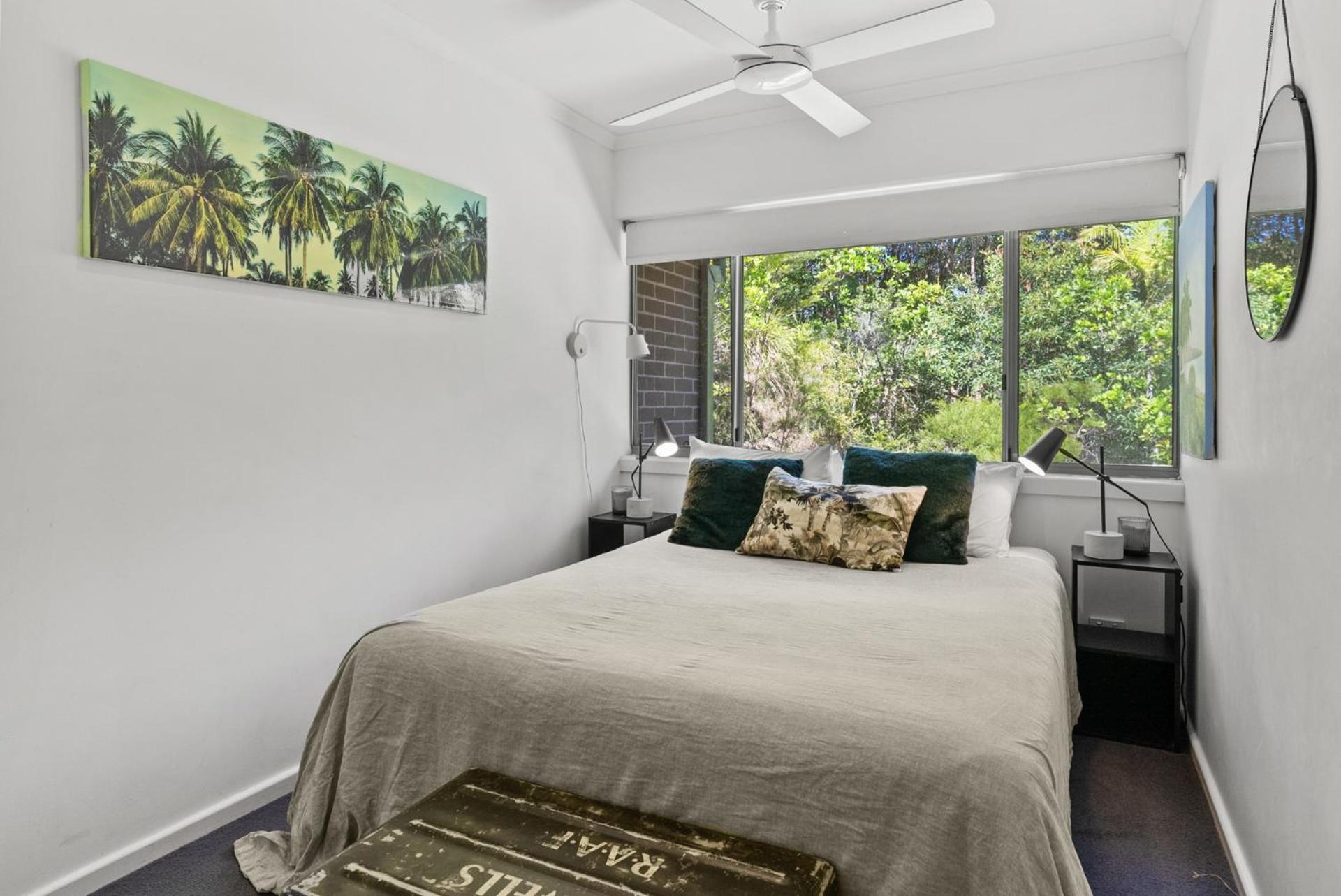 surfside6 @ james cook - Clarkes Beach