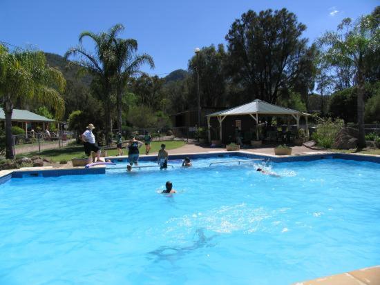 Sandy Hollow Tourist Retreat