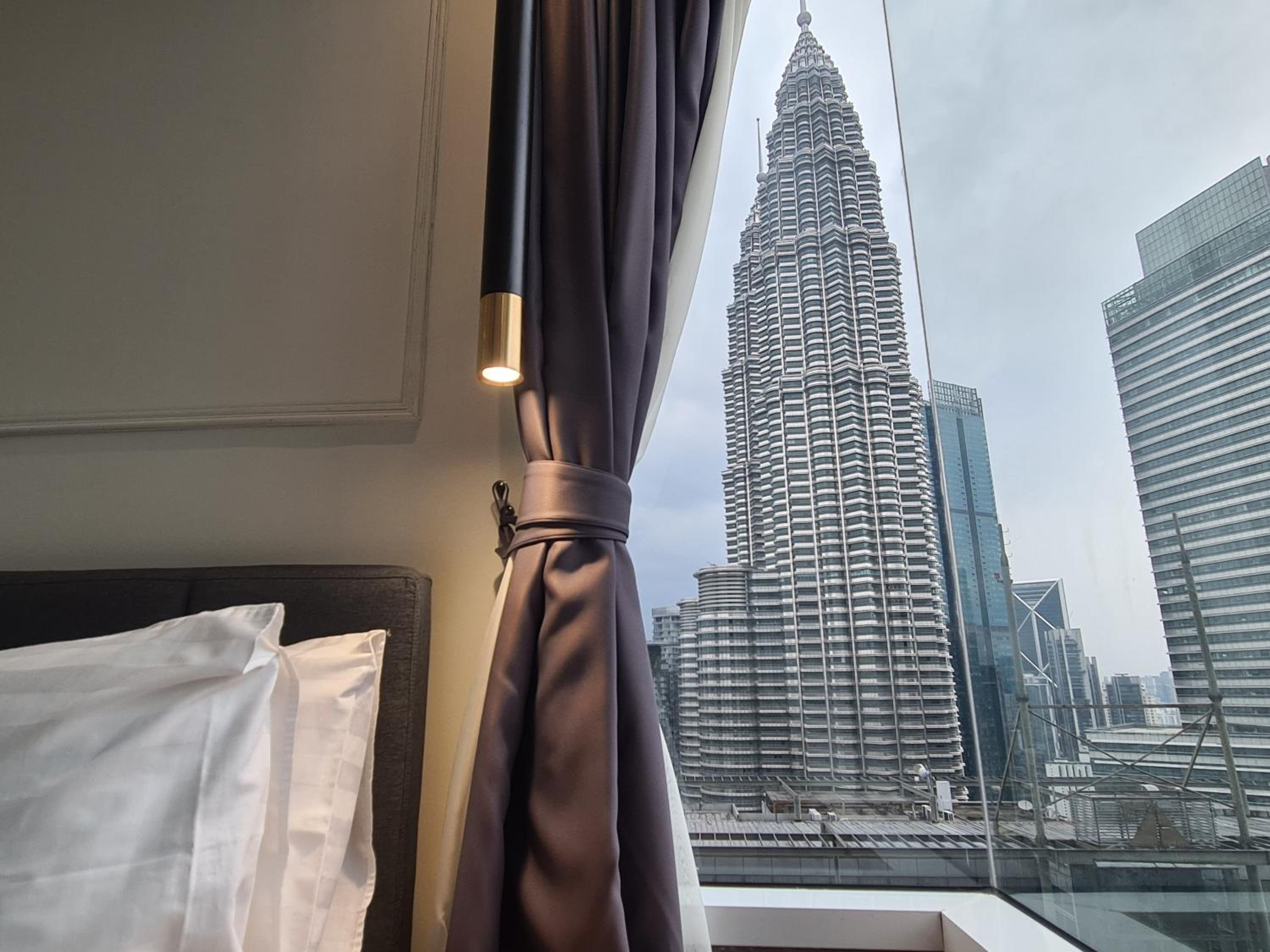 Sky Suites KLCC by Asiapex