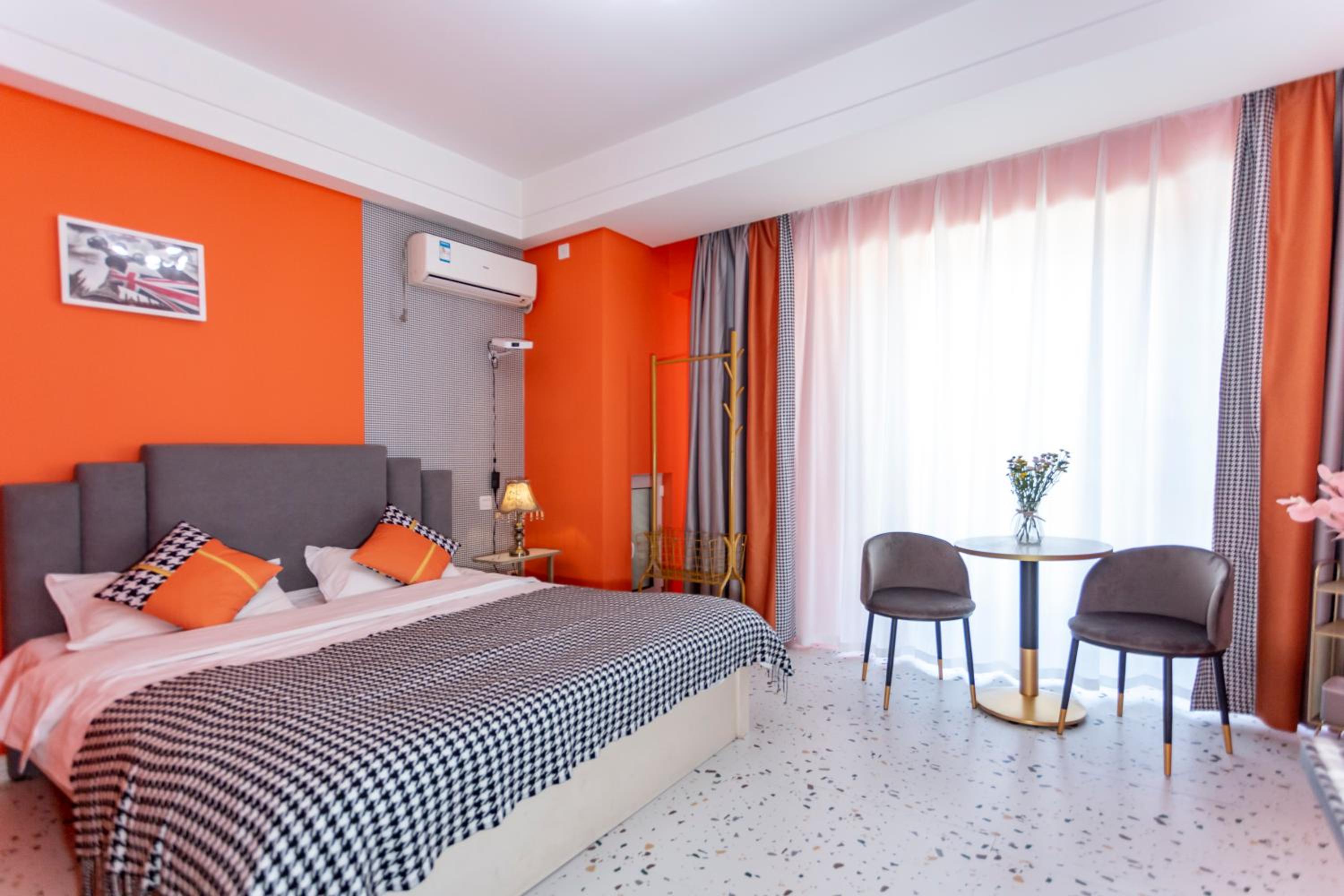 Dalian Hong Xi Yuan Apartment Wanda Plaza