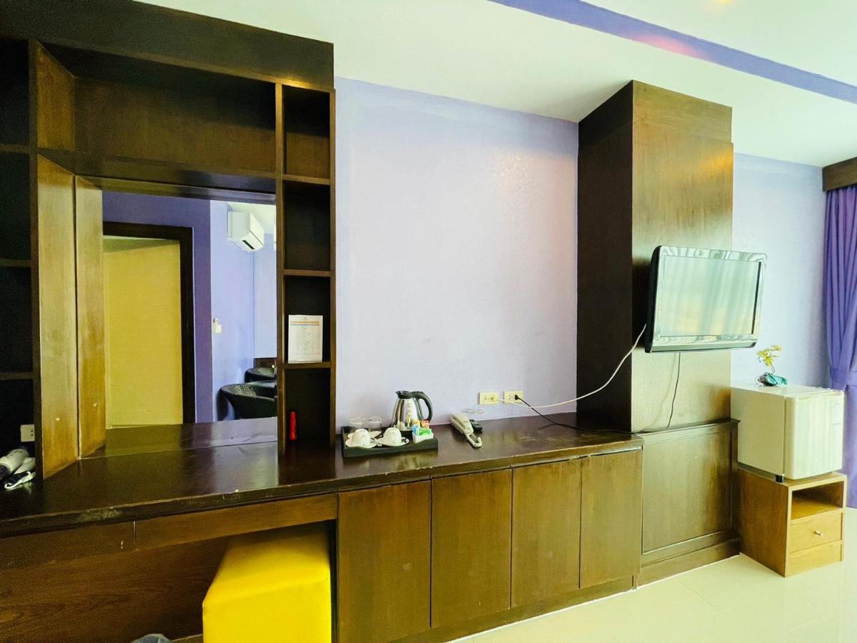 hotel reception