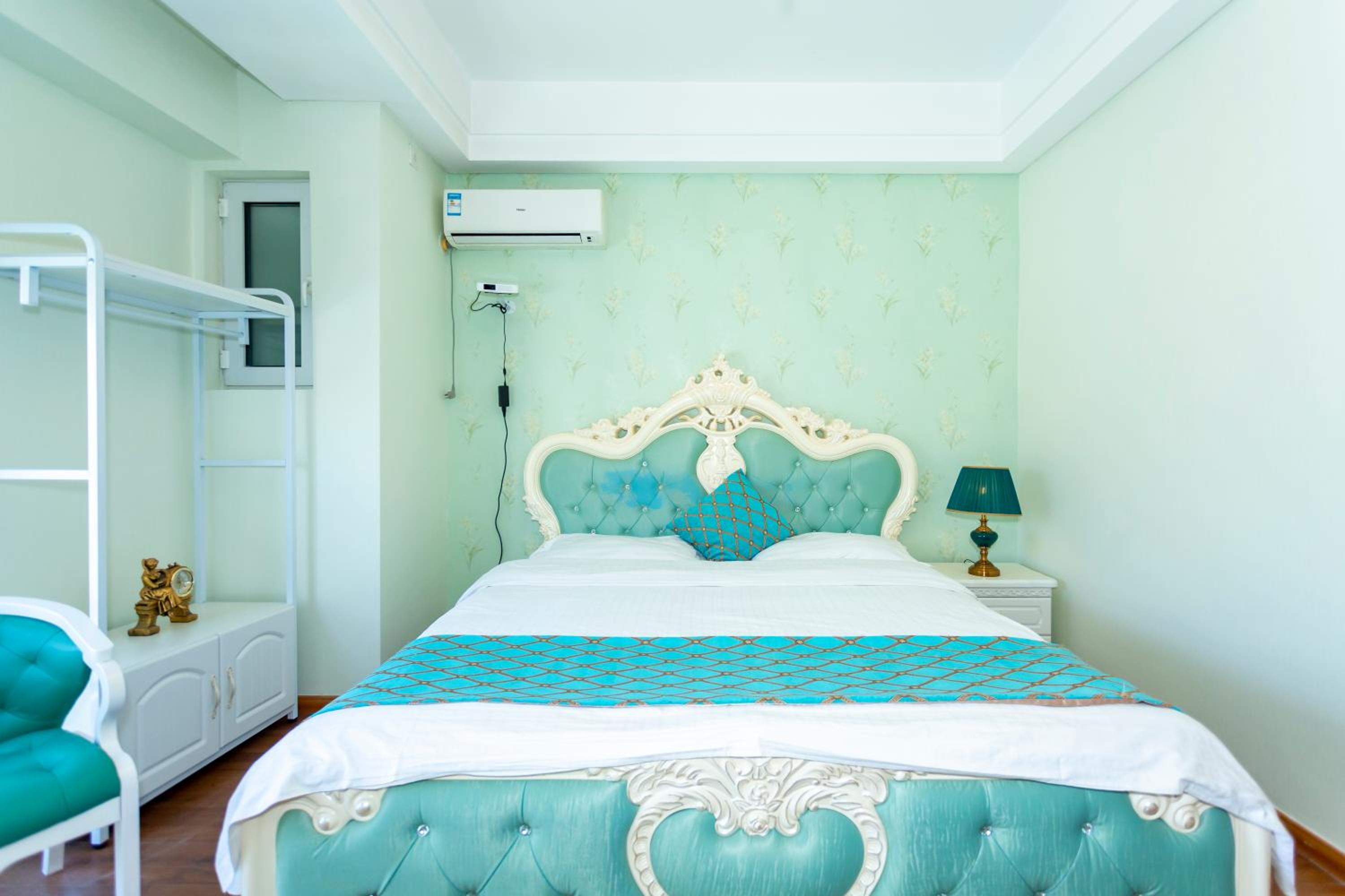 Dalian Hong Xi Yuan Apartment Wanda Plaza