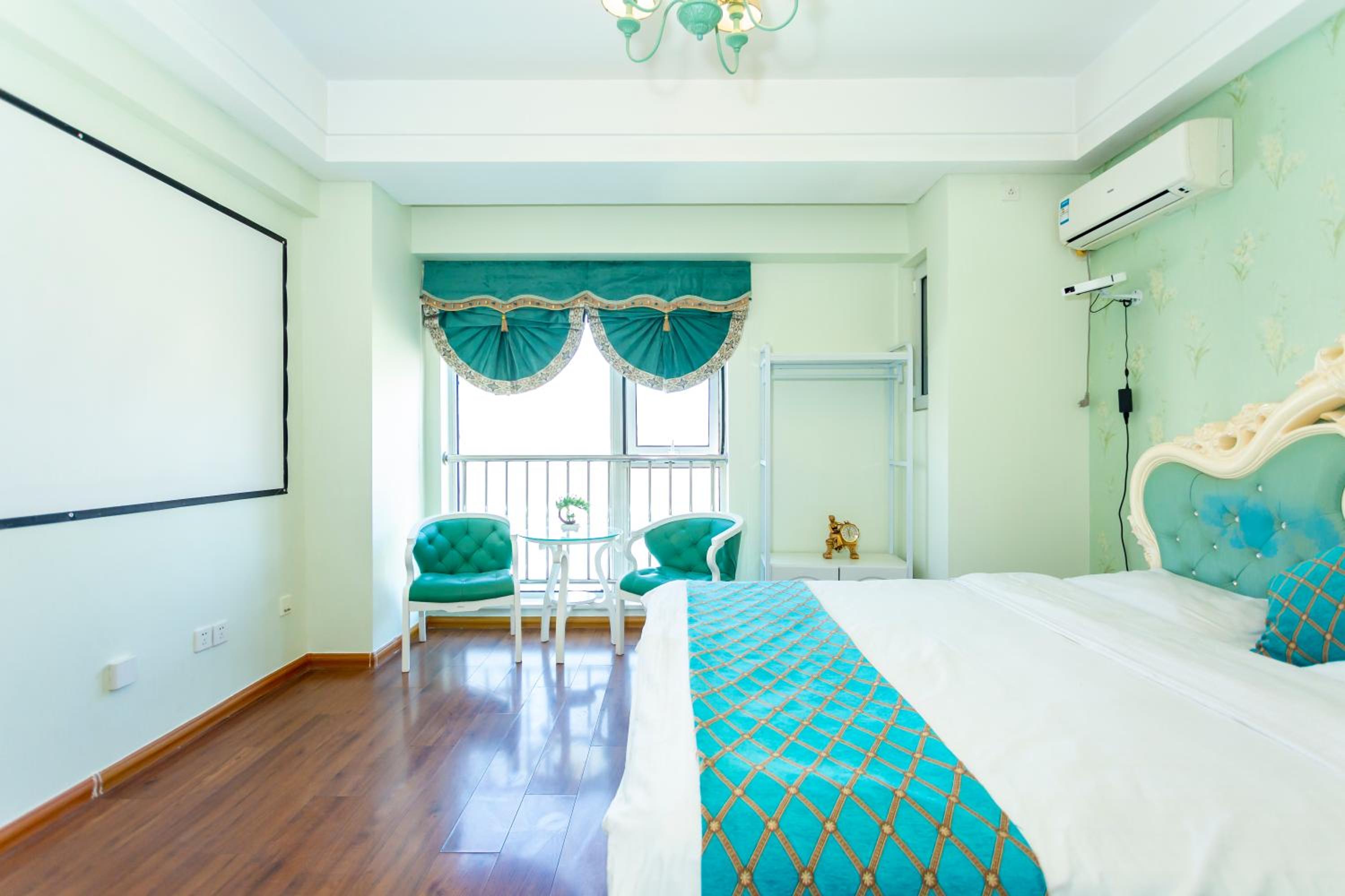 Dalian Hong Xi Yuan Apartment Wanda Plaza