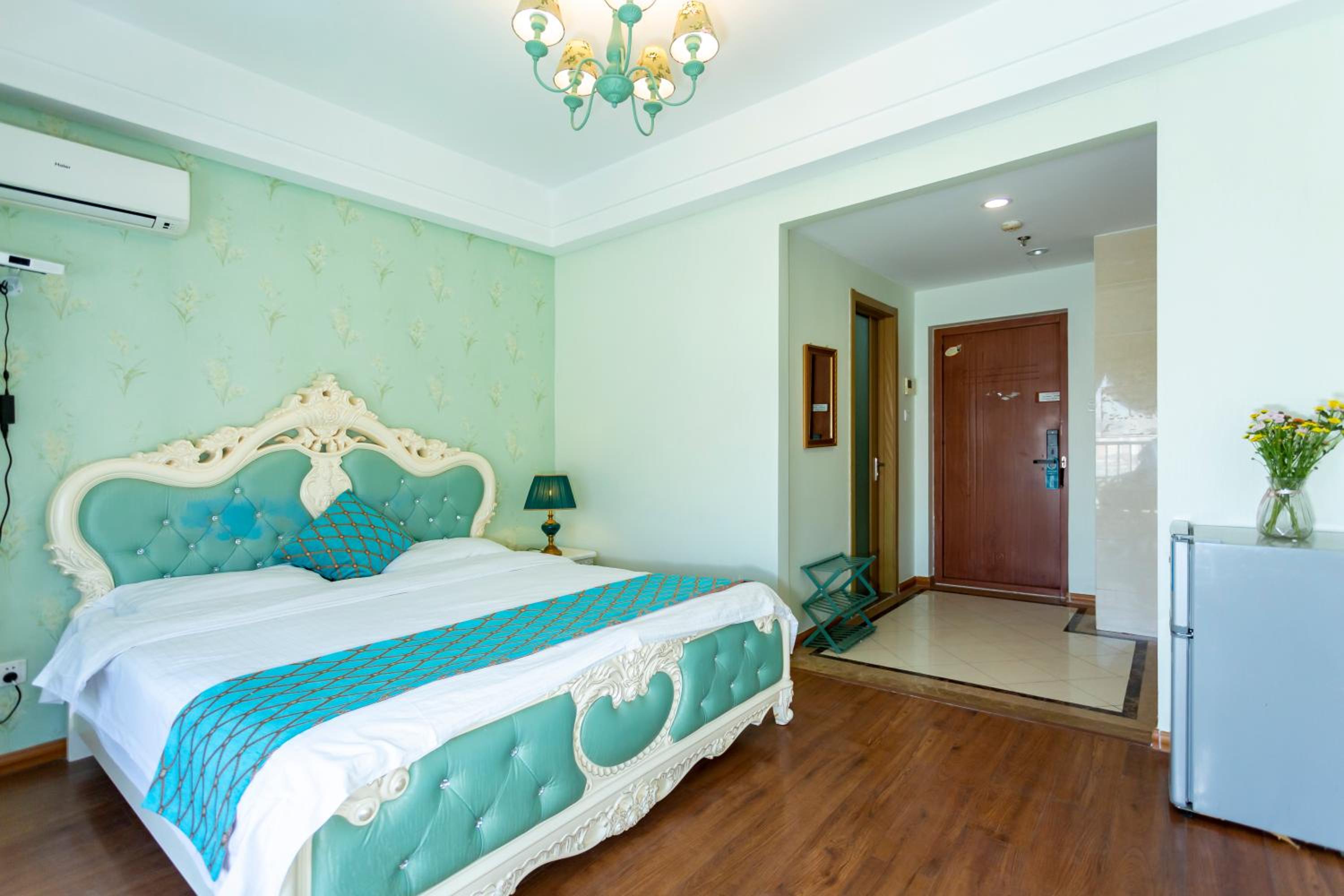 Dalian Hong Xi Yuan Apartment Wanda Plaza