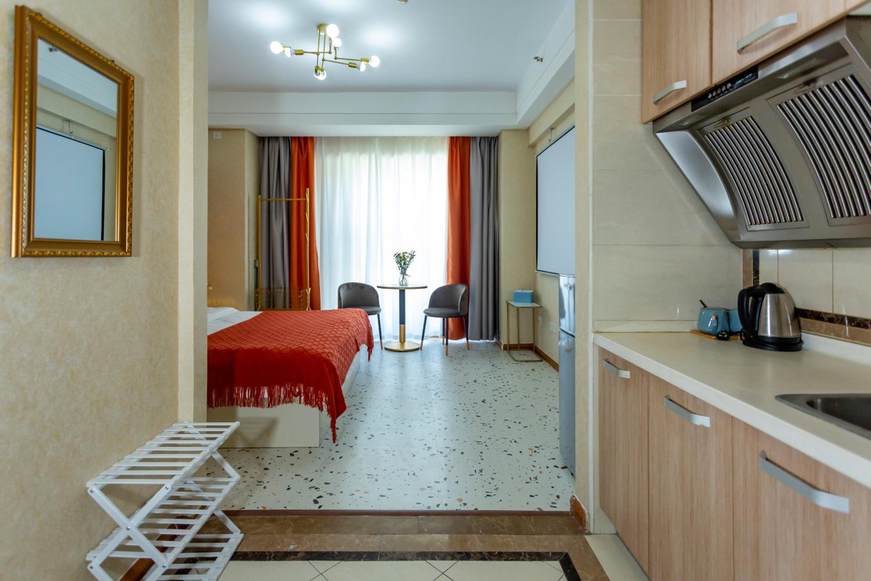 Dalian Hong Xi Yuan Apartment Wanda Plaza