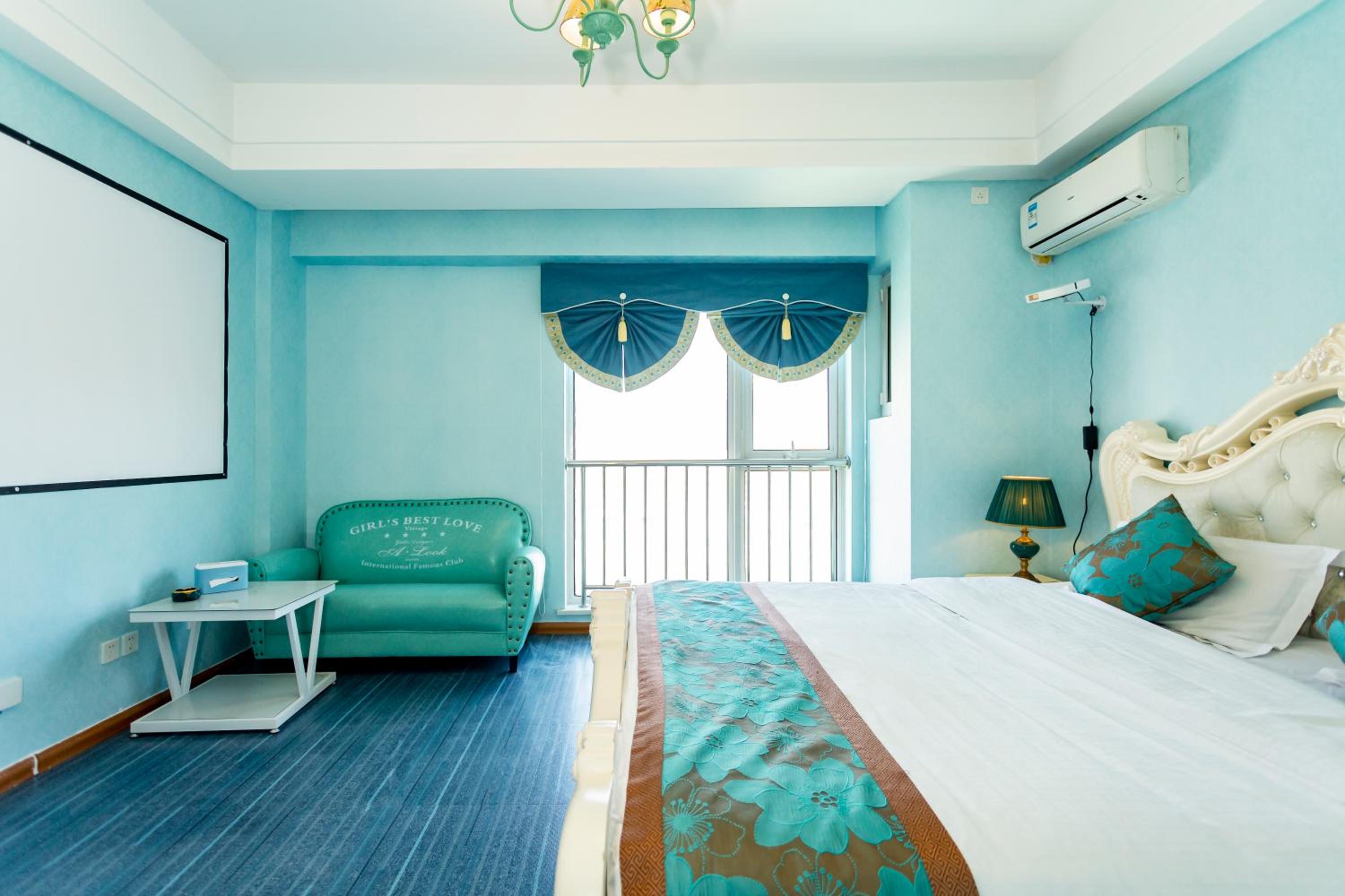 Dalian Hong Xi Yuan Apartment Wanda Plaza