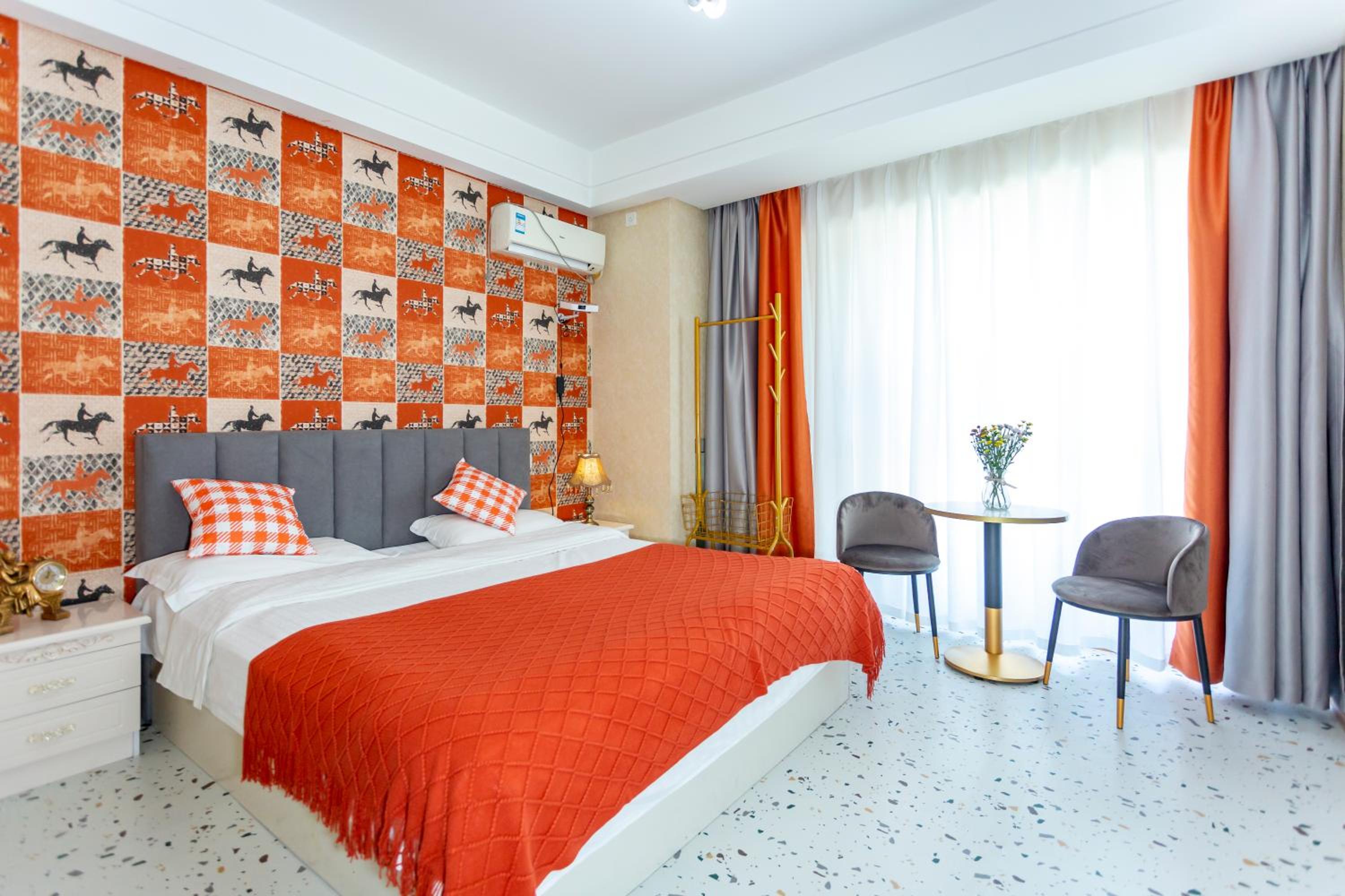 Dalian Hong Xi Yuan Apartment Wanda Plaza
