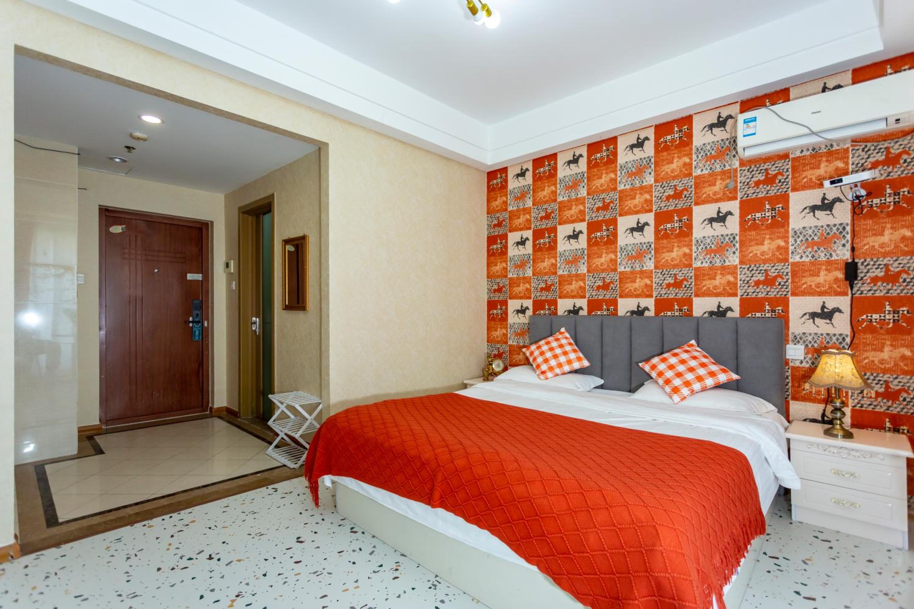Dalian Hong Xi Yuan Apartment Wanda Plaza