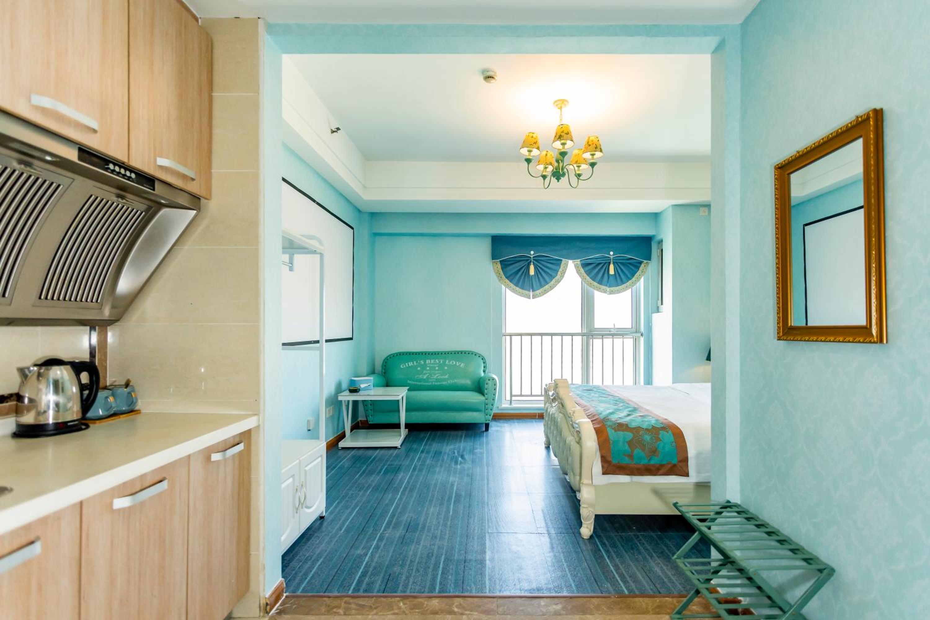 Dalian Hong Xi Yuan Apartment Wanda Plaza