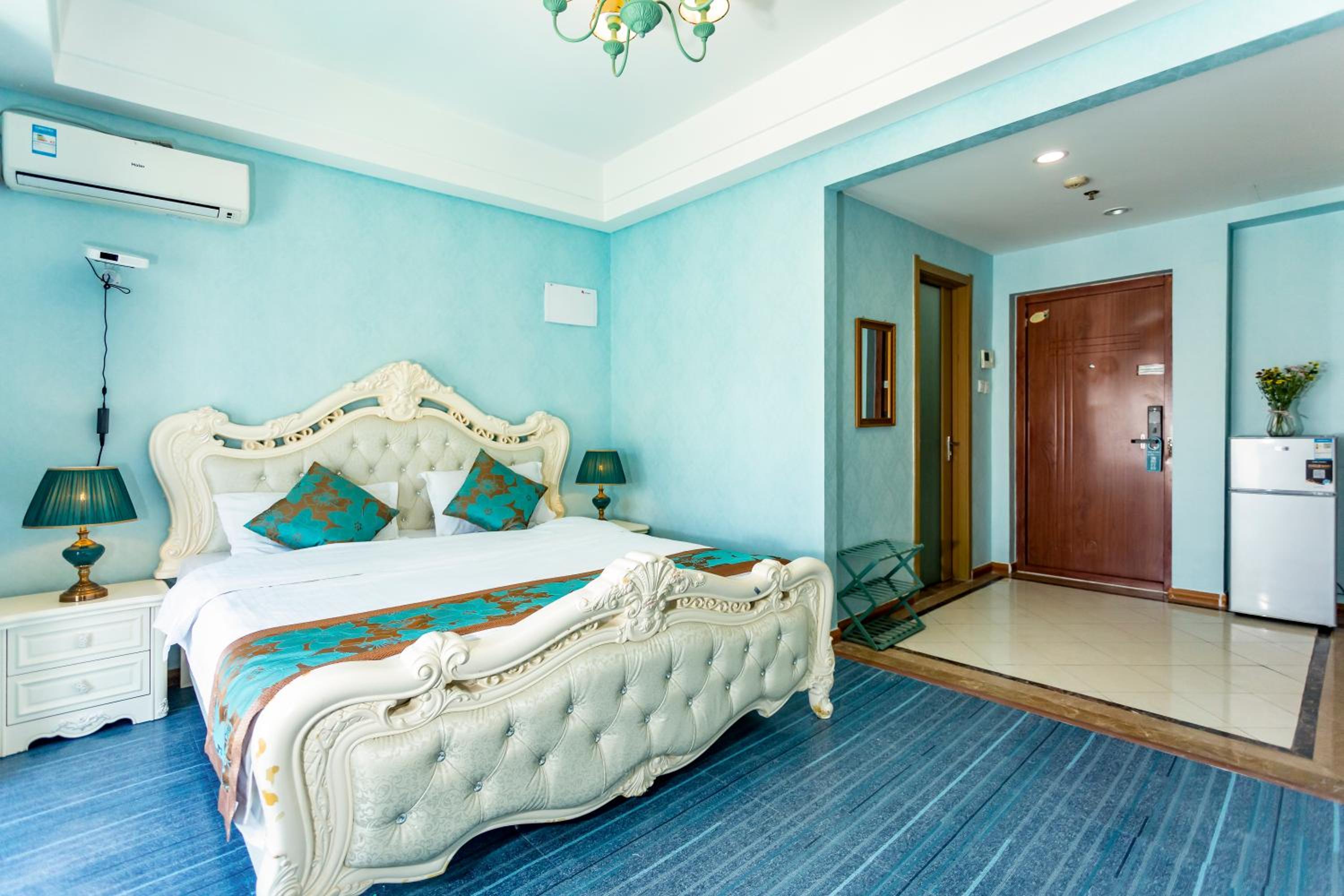 Dalian Hong Xi Yuan Apartment Wanda Plaza