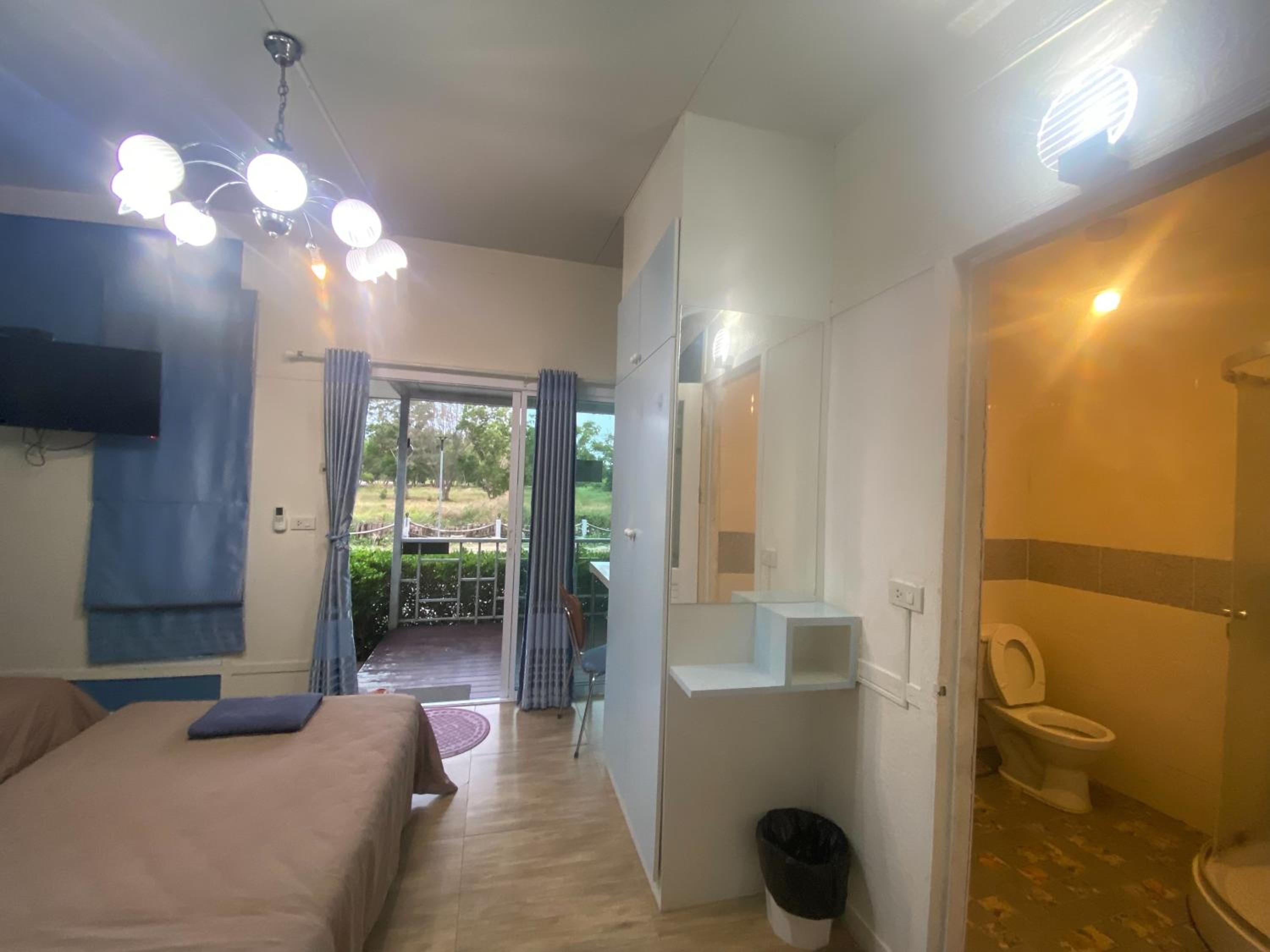 Rayonghouse Resort
