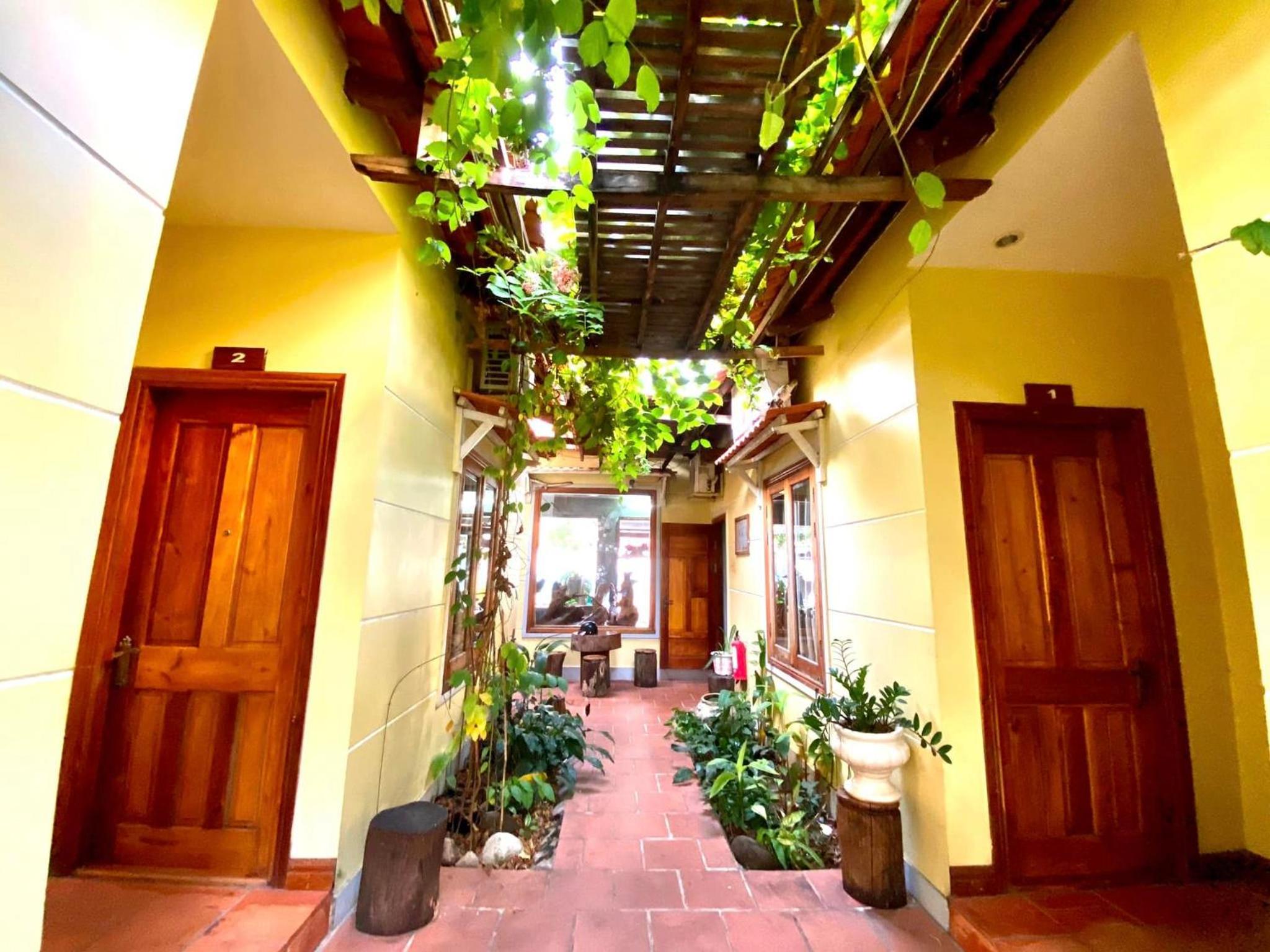 Liên Tho Hotel