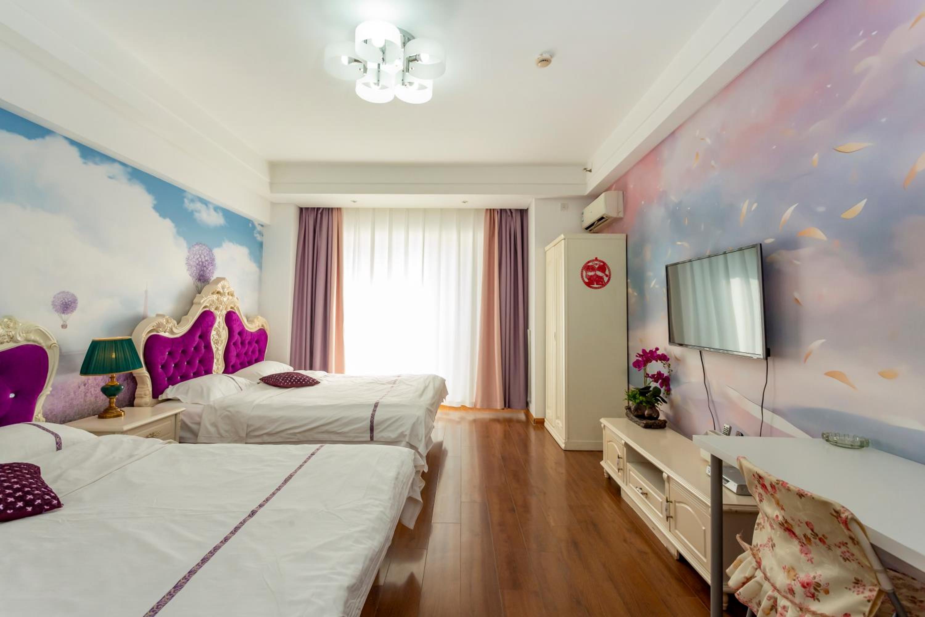 Dalian Hong Xi Yuan Apartment Wanda Plaza