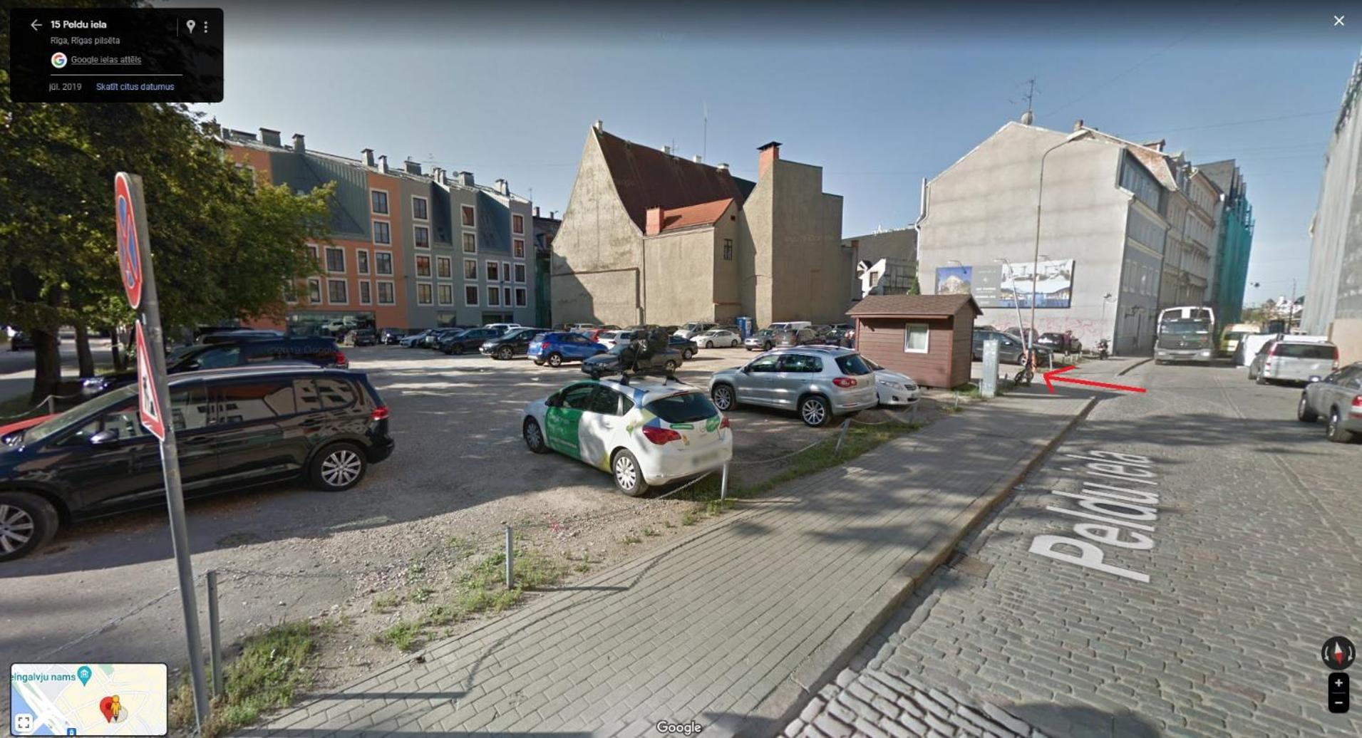 Historic apartment with Wooden floors in the Hearth of Old-town Riga view 5