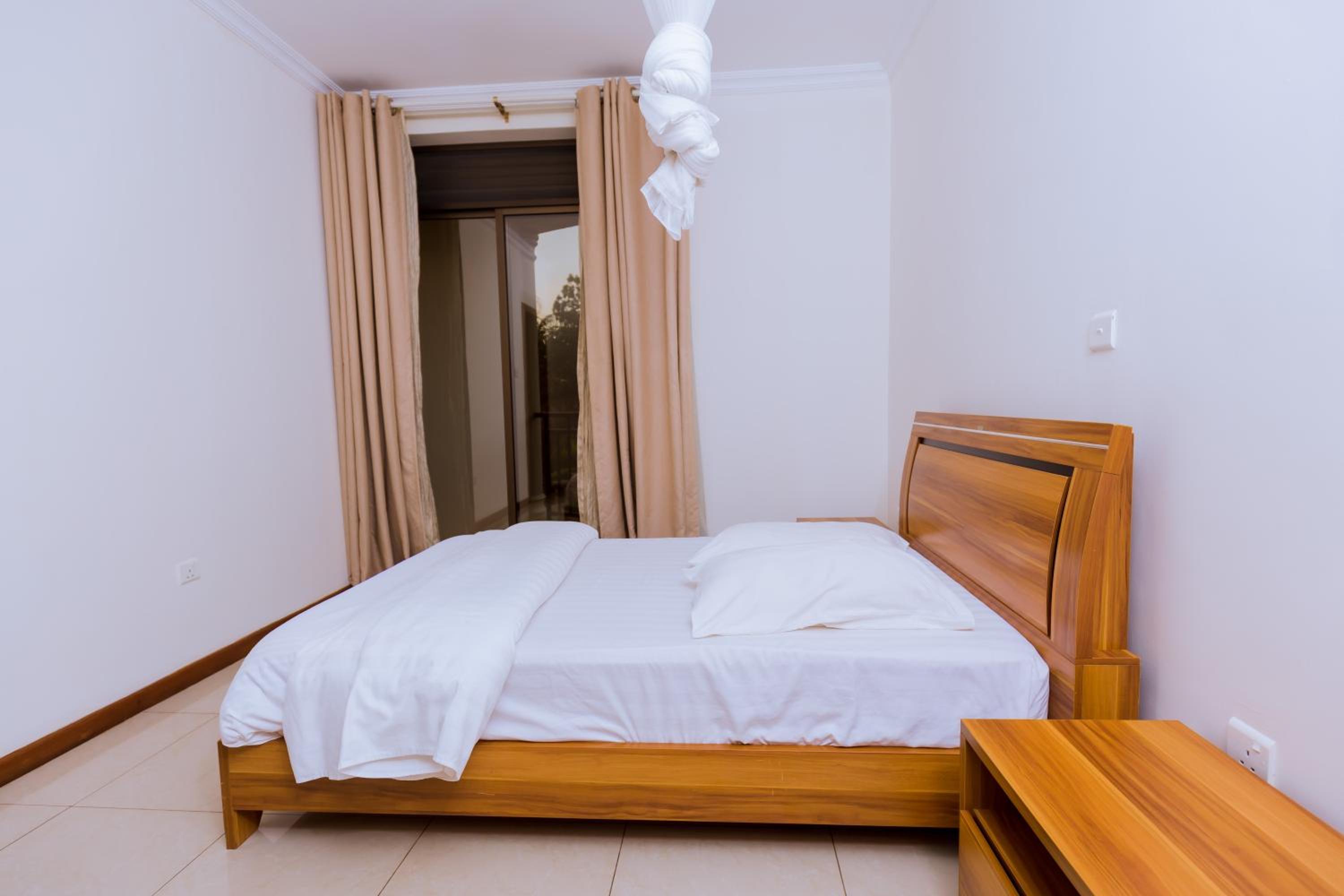 KAMI LUXURY APARTMENTS view 2