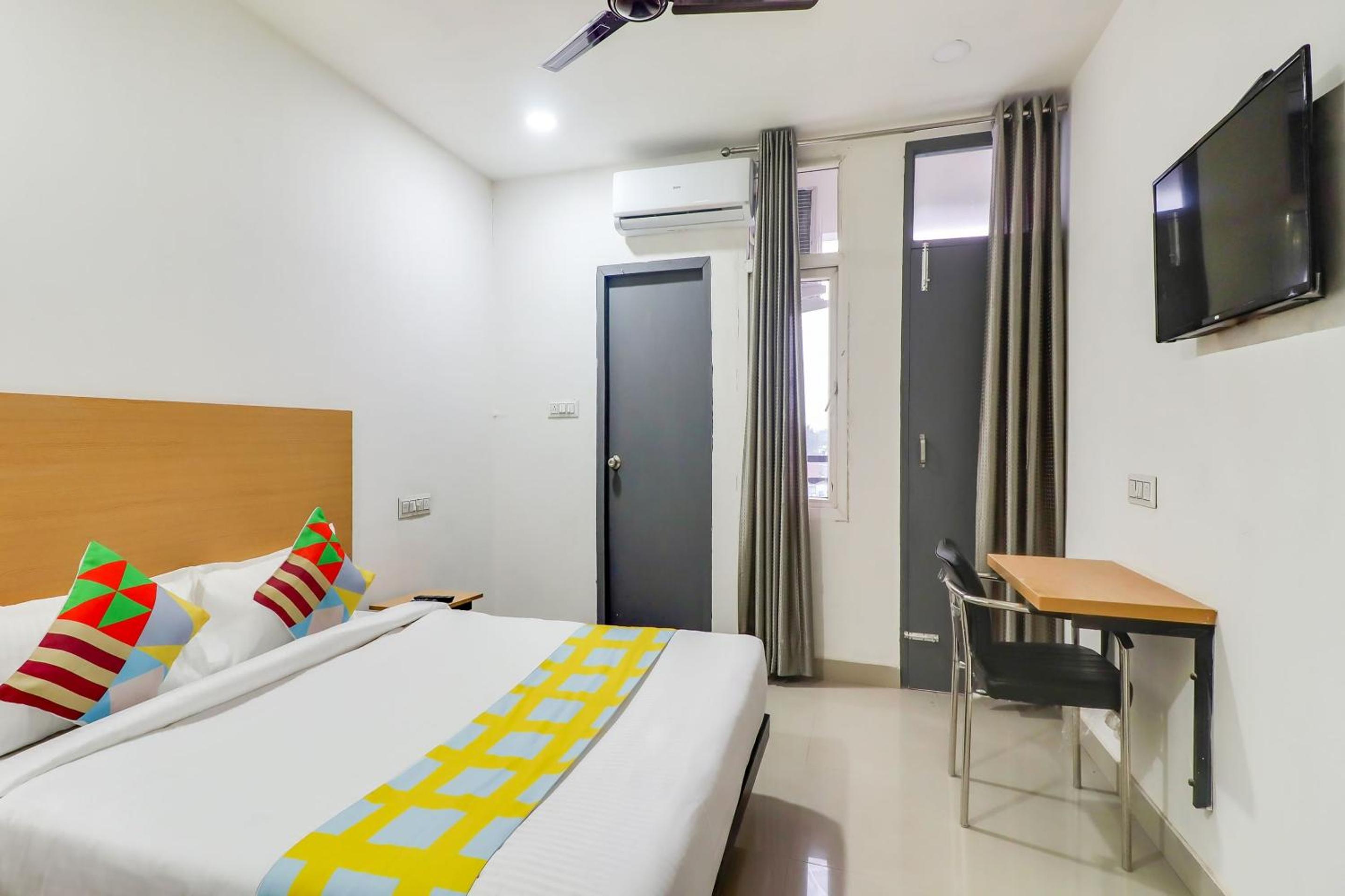 Hotel O Basera Homes Jankipuram
