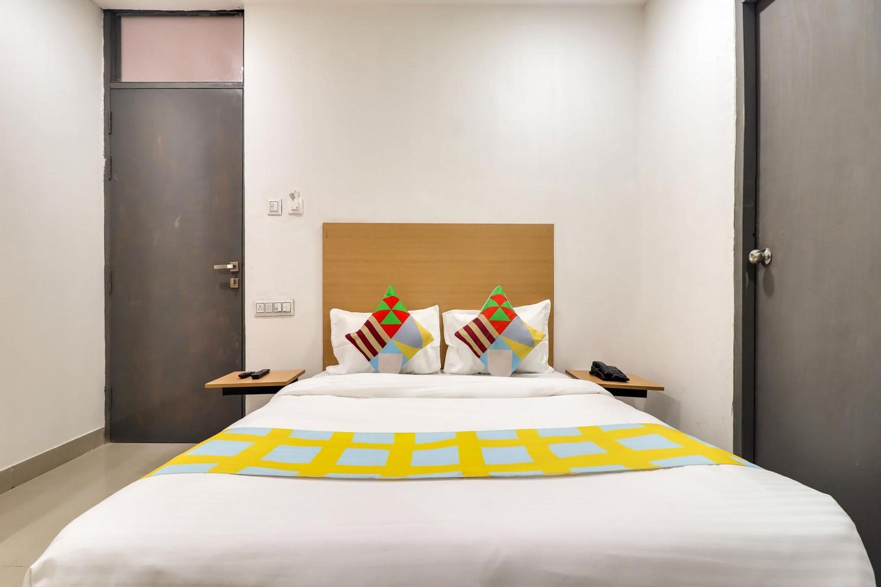 Hotel O Basera Homes Jankipuram
