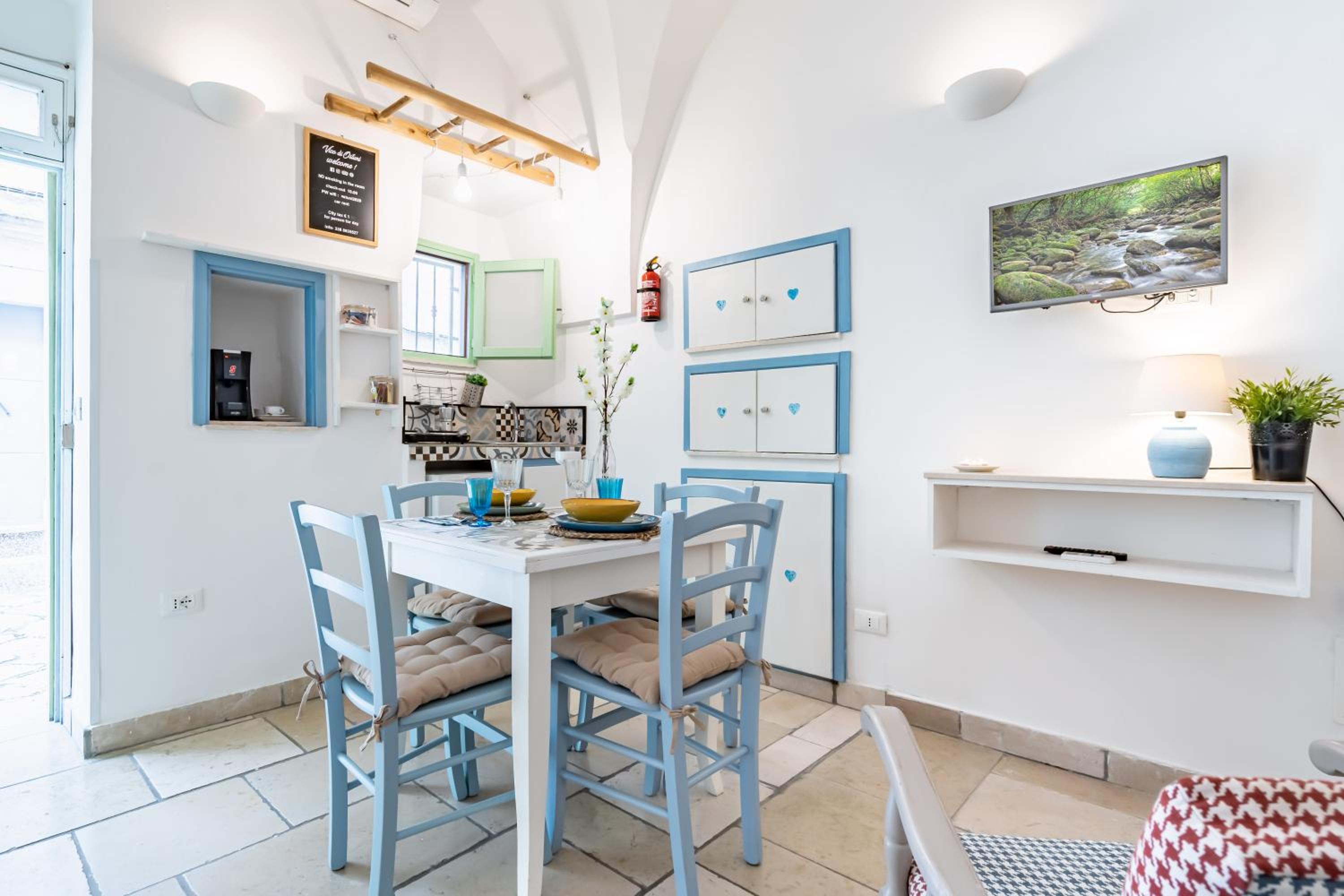 Vico di Ostuni Stone Houses in the Heart of Ostuni by Rentbeat view 3