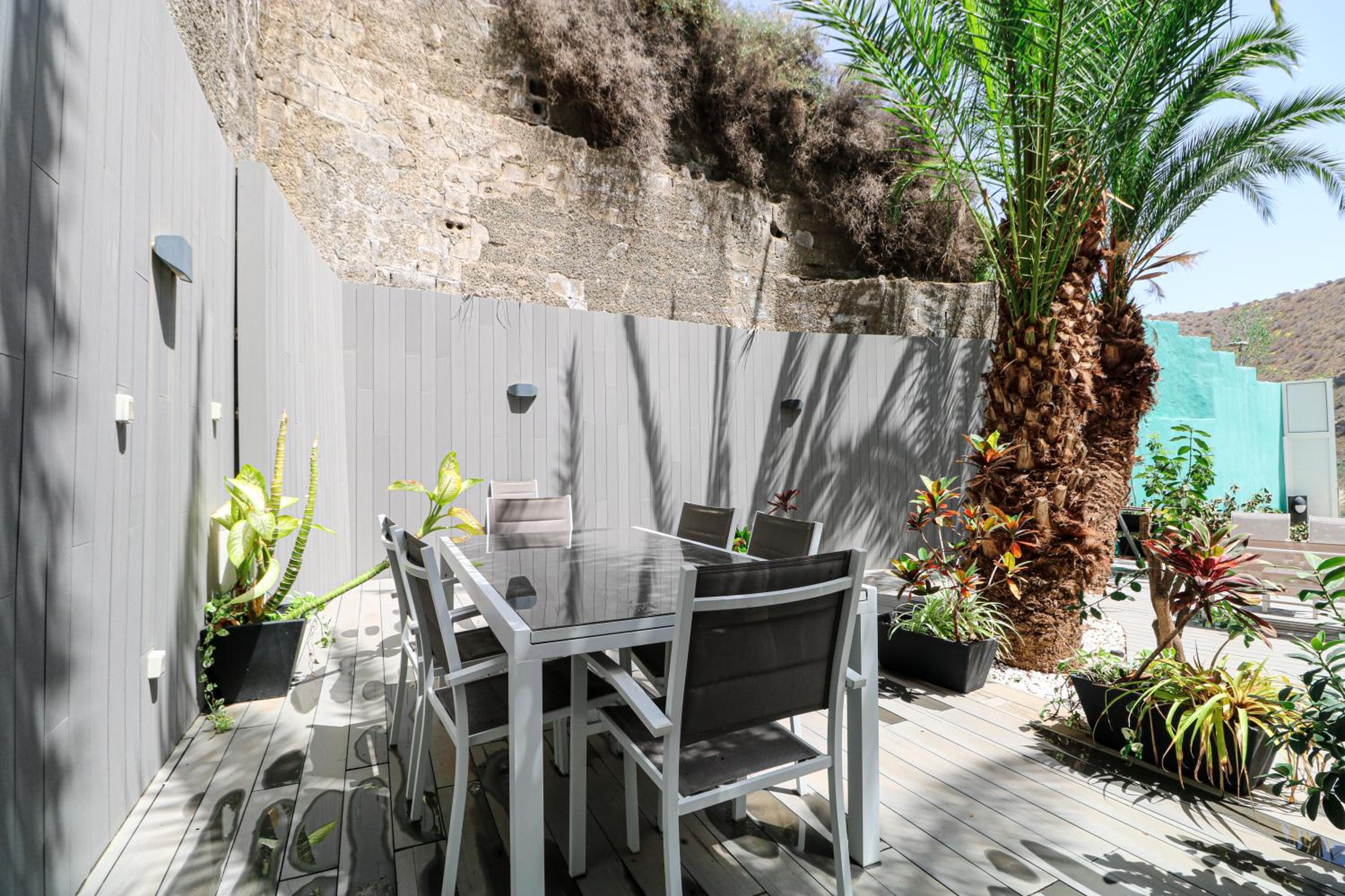Calypso Boutique Apartments