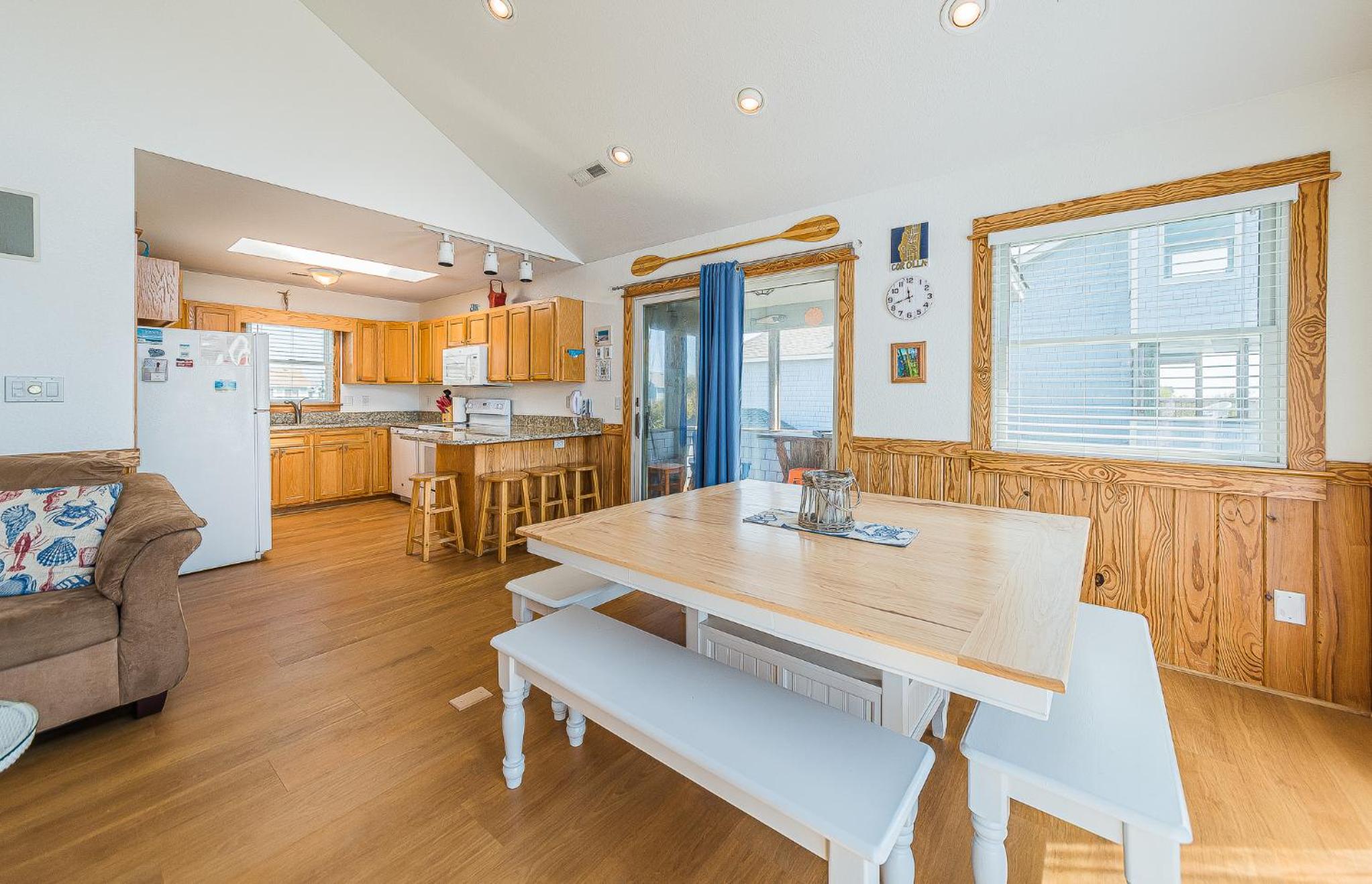 A Summer Nights Dream - Corolla, Crown Point, 138 Yds to Beach, Hot Tub, Outdoor Bar, Community Pool view 2