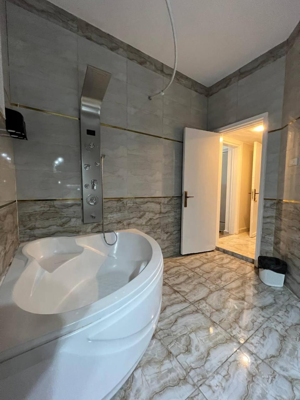 Lucky Hostel