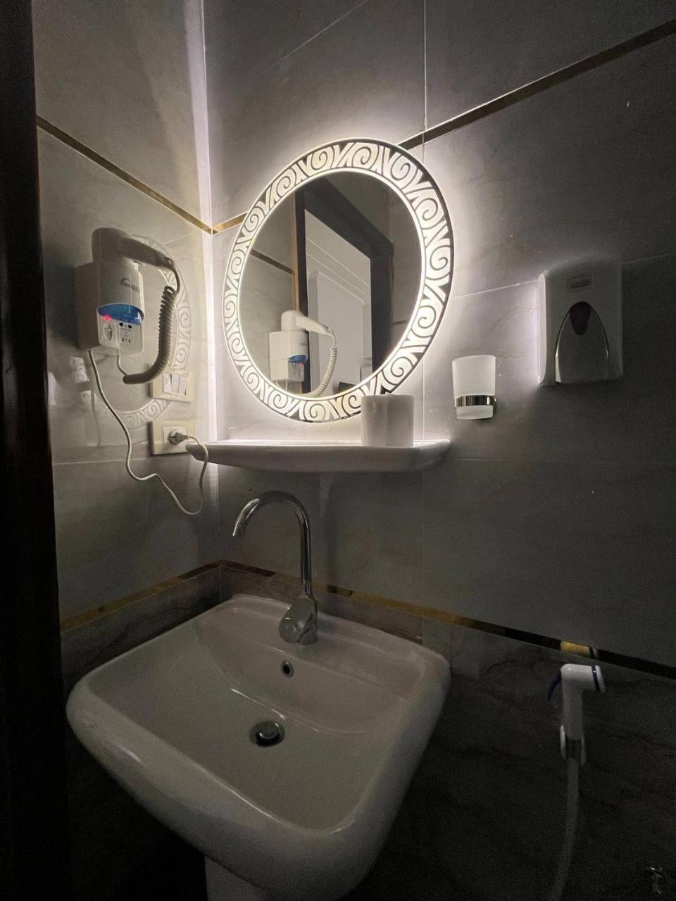 Lucky Hostel