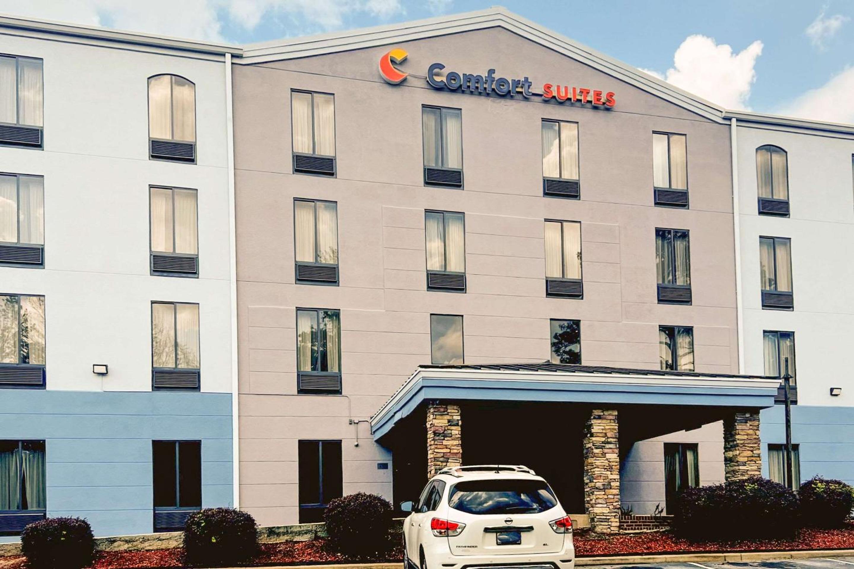 Comfort Suites Columbus State University Area view 4