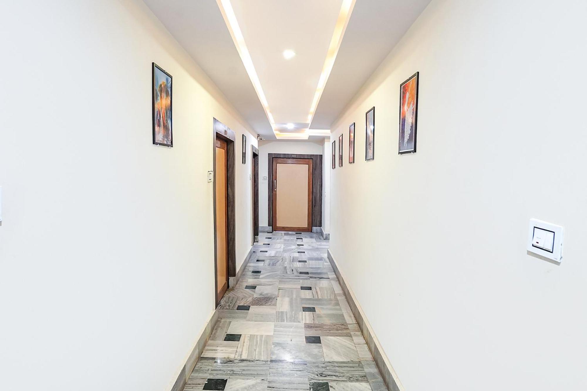 FabHotel New Shanti - Property Image 1