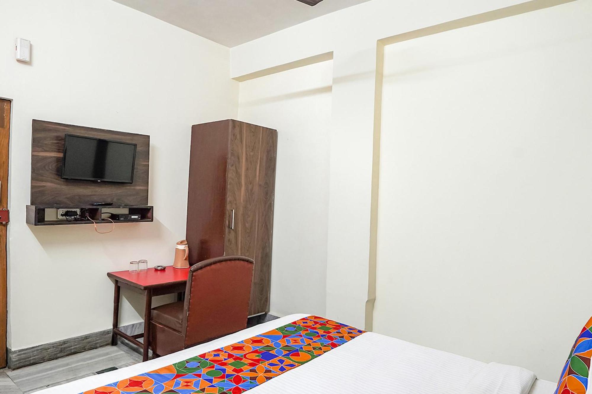 FabHotel New Shanti - Property Image 8