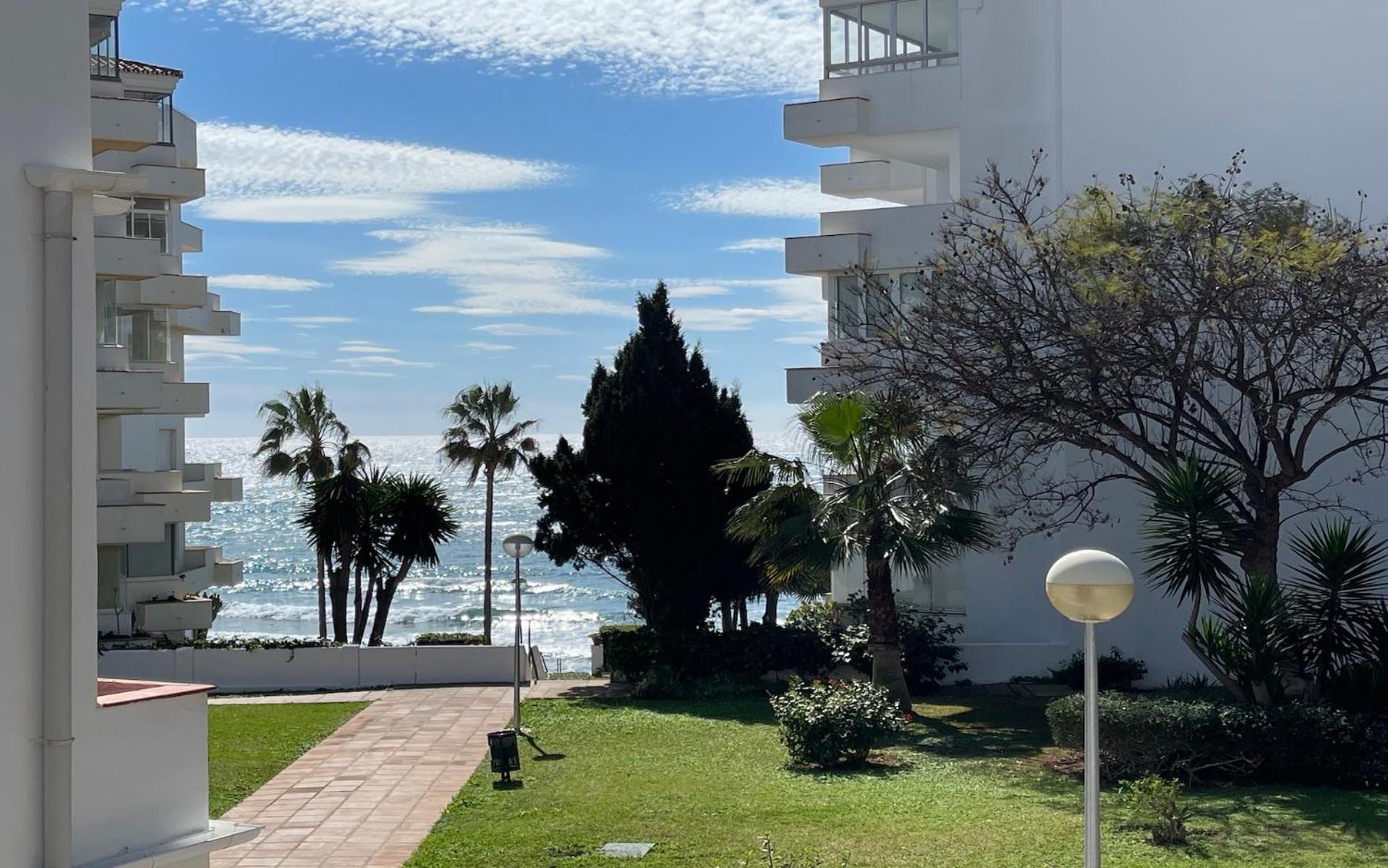 Beachfront Apartment in Marbella