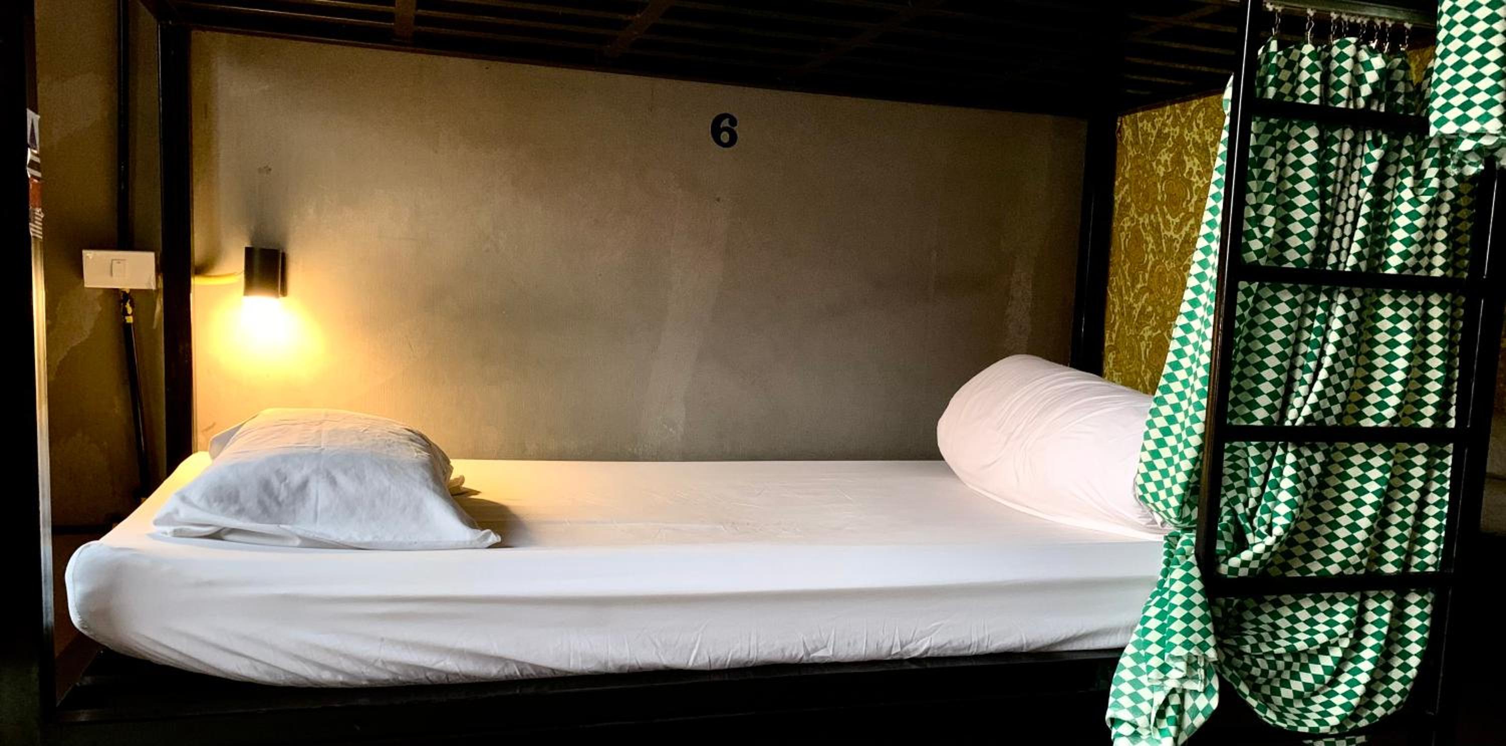 Doze Hostel