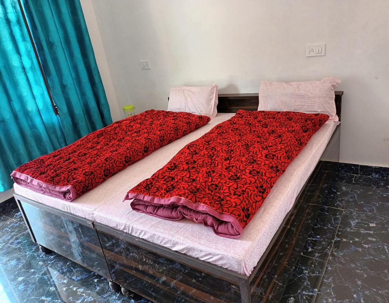 Hotel Deep Kishan by StayApart view 5