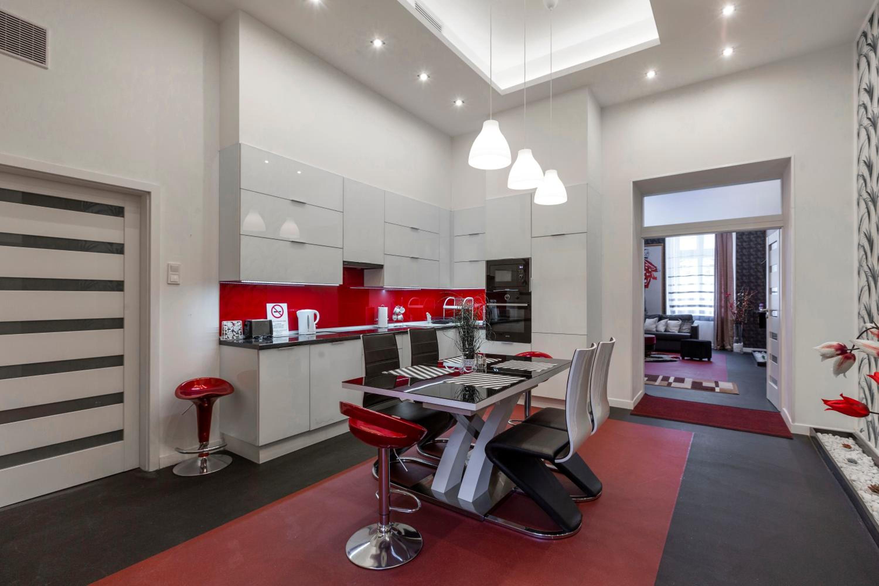 Exclusive Marilyn Apartment in the Heart of Budapest view 3