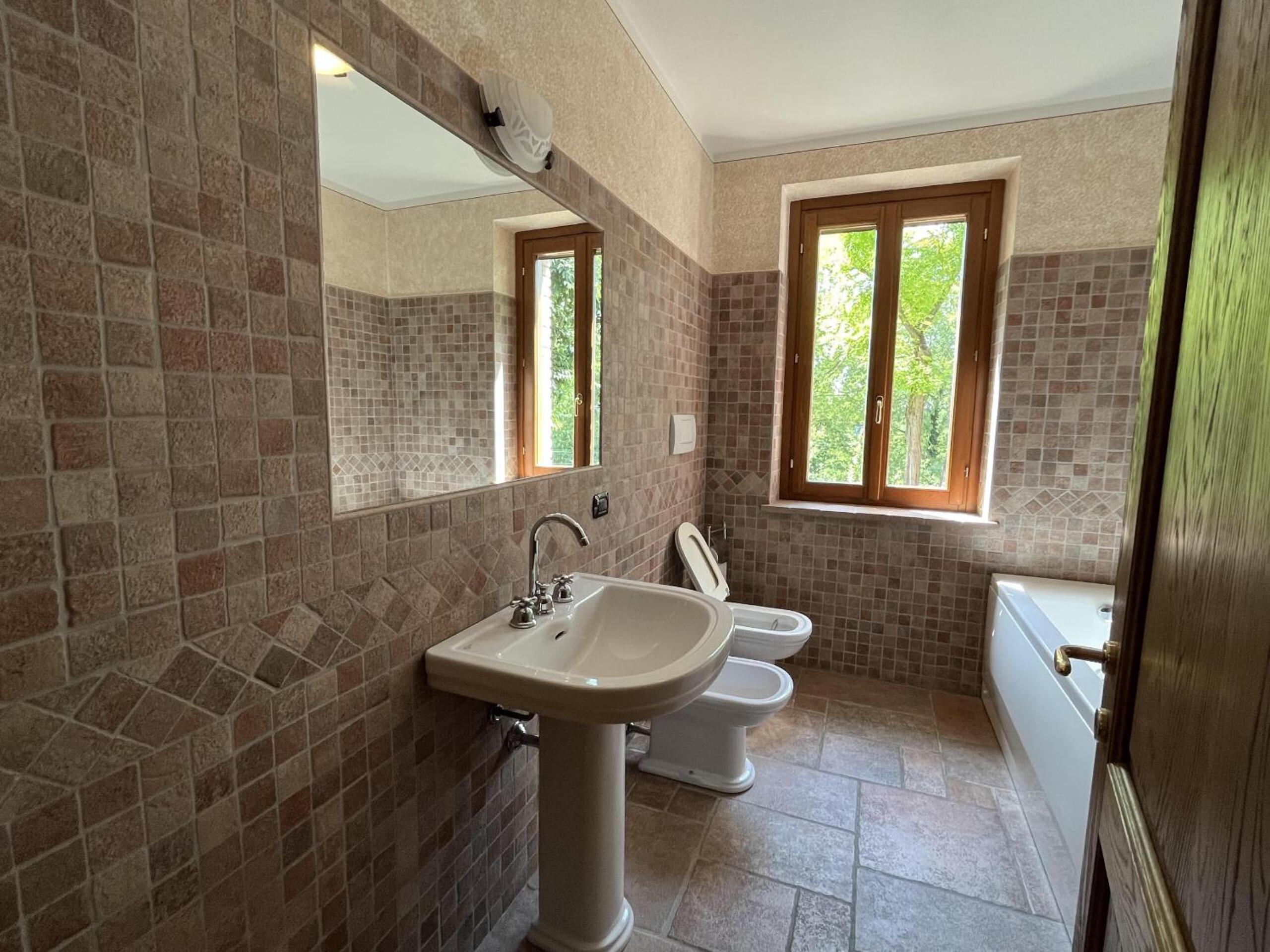 Il borgo fra i laghi view 5
