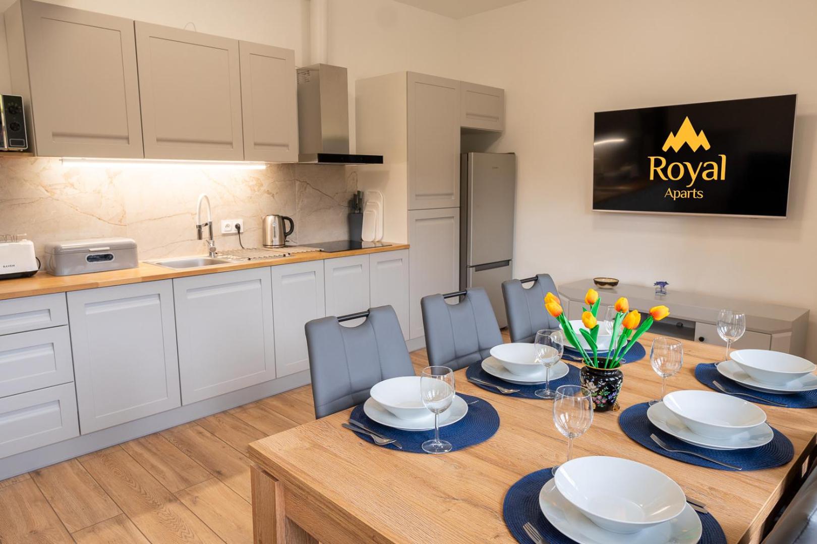 Apartamenty z basenem i saunami STONE HILL RESORT VIP Centrum by Royal Aparts