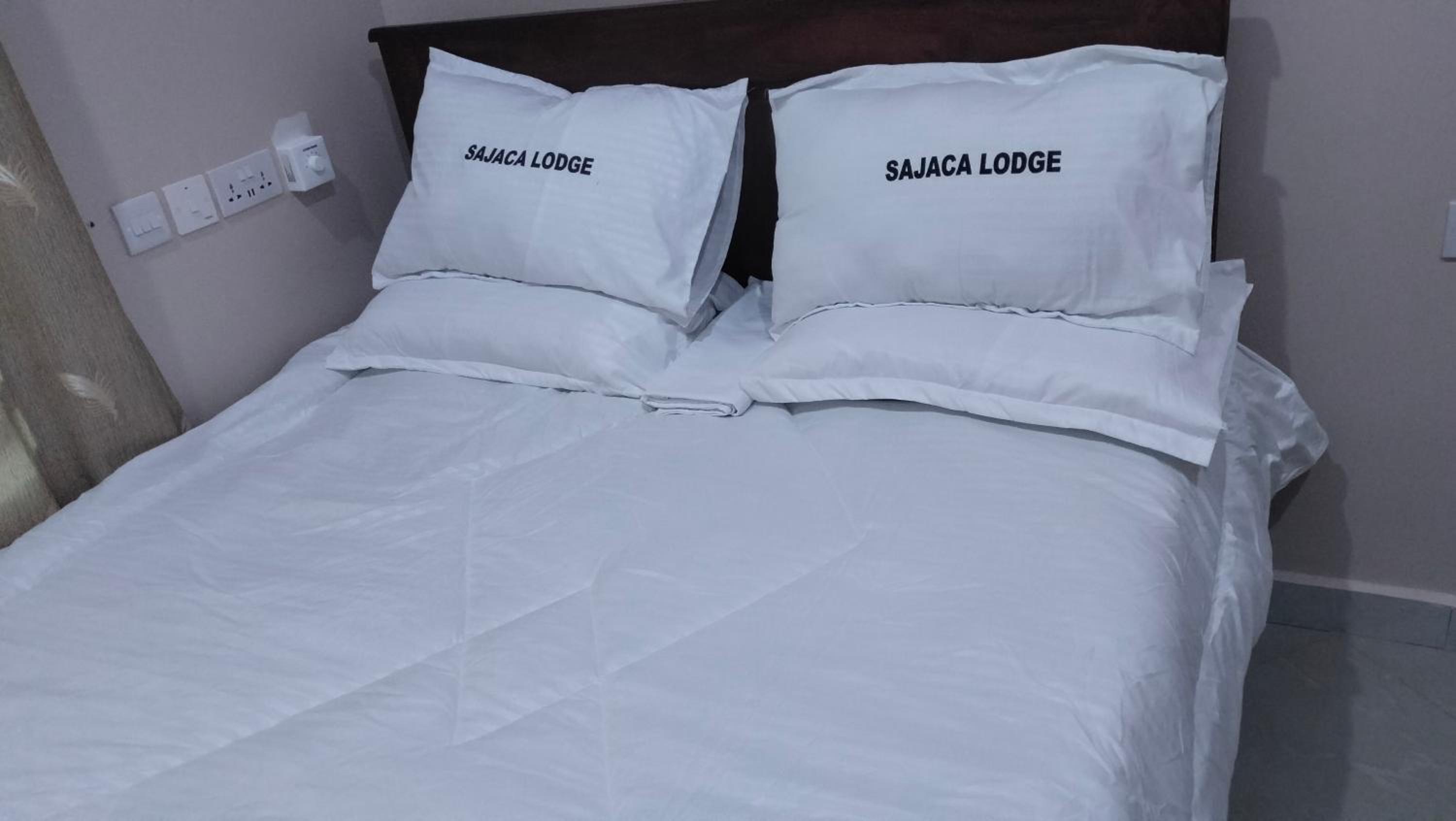 Sajaca Lodge view 4